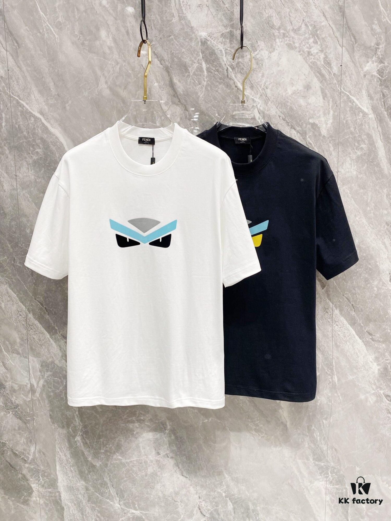FENDI 25SS New Arrival Round Neck T-Shirt! A Must-Have for Fashion Enthusiasts! Custom 3D Rubber Logo on Chest, Classic Colorways with Stylish Appeal, Youthful and Energetic Design. Crafted from 280g High-Quality Cotton for Exceptional Comfort and Soft, Textured Handfeel.