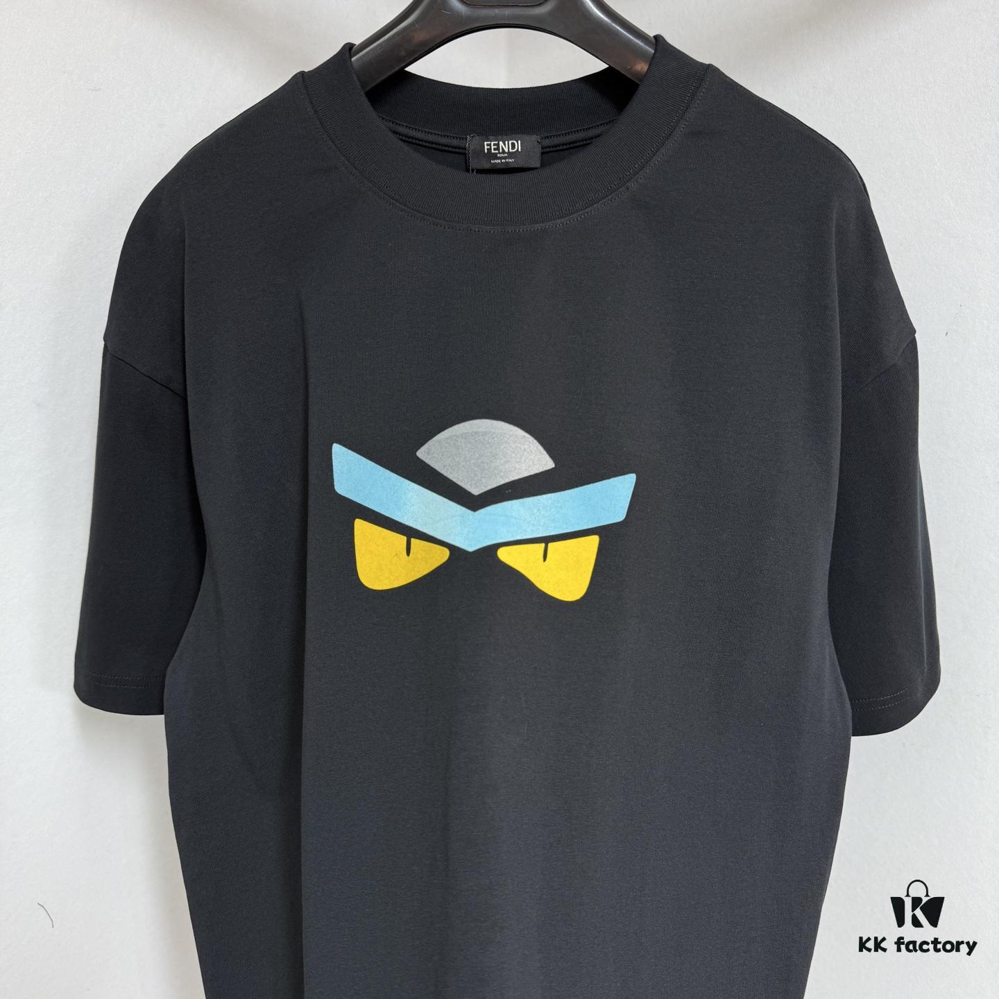 FENDI Round-Neck Short-Sleeve T-Shirt with Eye Print, Pure Cotton Fabric Featuring Gold Snake-Eye Design and Lettering Logo, Mother-of-Pearl Buttons