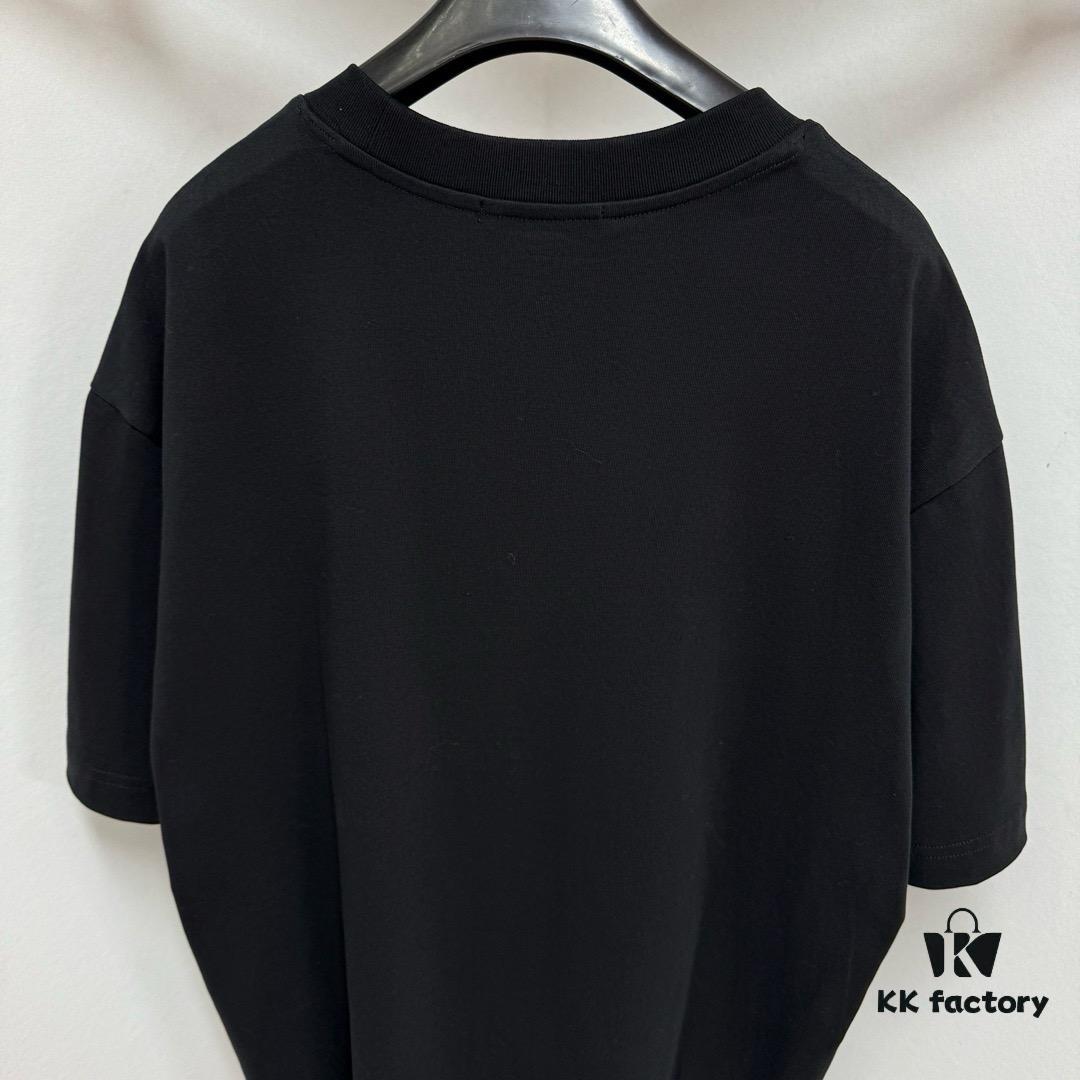 FENDI Round-Neck Short-Sleeve T-Shirt with Eye Print, Pure Cotton Fabric Featuring Gold Snake-Eye Design and Lettering Logo, Mother-of-Pearl Buttons