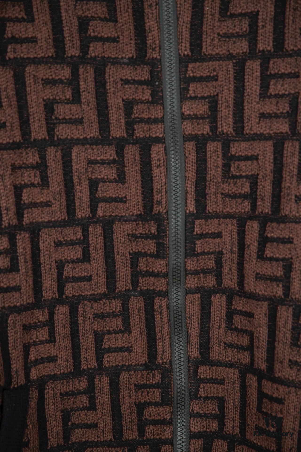 2023 New Arrival Fendi Knit Zip-Up Jacket, Exclusive Design, Distinctive Jacquard Texture with Clear Dimensional Contrast, Exceptionally Stylish, Pairs Effortlessly with Any Outfit