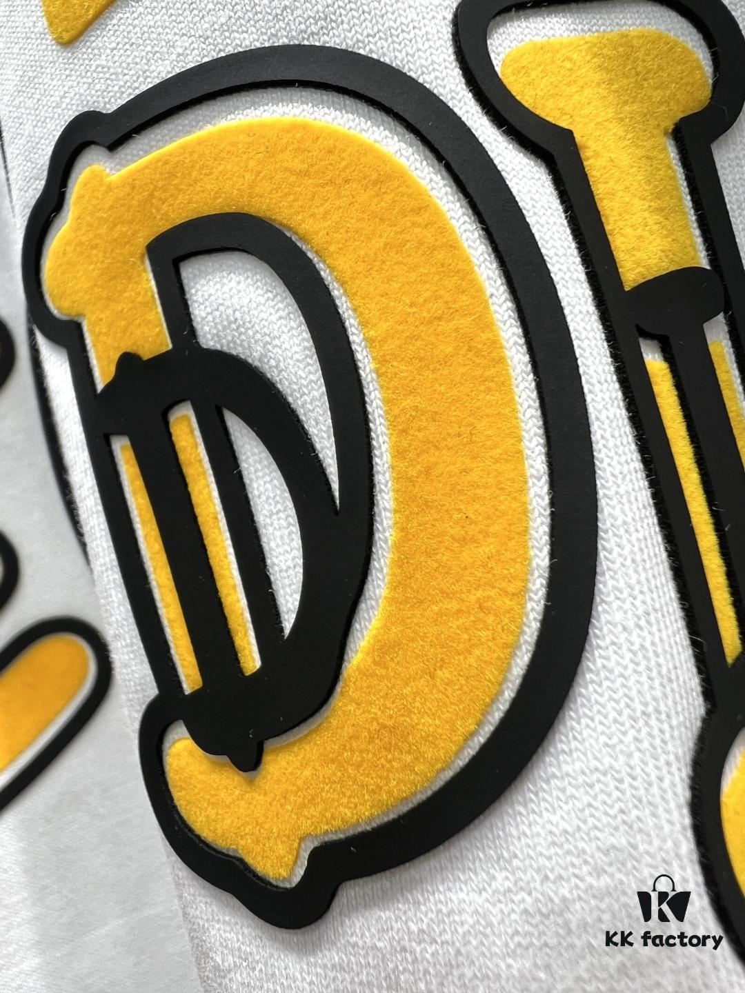 FENDI Rainbow Print Logo Short Sleeve T-Shirt