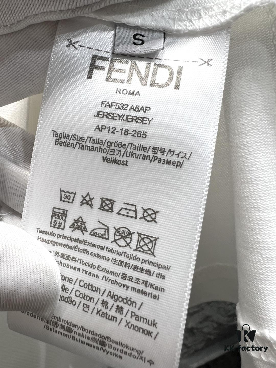 FENDI Rainbow Print Logo Short Sleeve T-Shirt