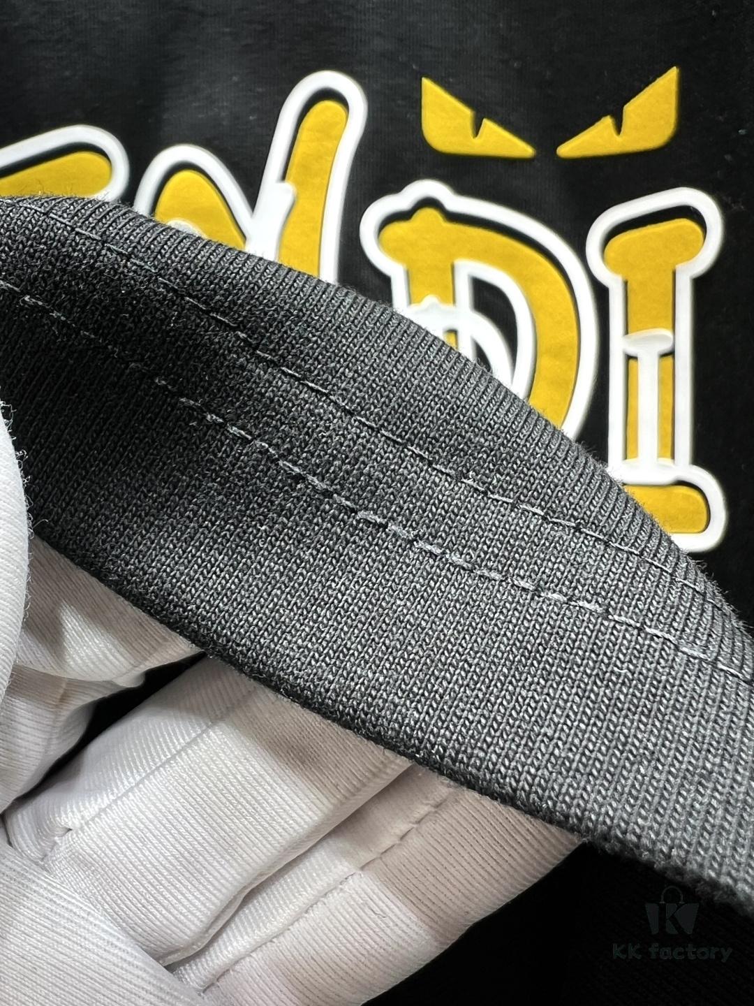 FENDI Rainbow Print Logo Short Sleeve T-Shirt