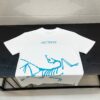Ayc Teryx Arc'teryx 2025 FW Junior Bird Logo Premium Print Short Sleeve T-Shirt, 280g Pure Cotton Double Yarn Fabric, Soft and Comfortable Wear, Custom Rib Knit Collar Dyed in Same Dye Batch, Full Trims with Three Labels, Unisex Design, High-Version Comparable at Will