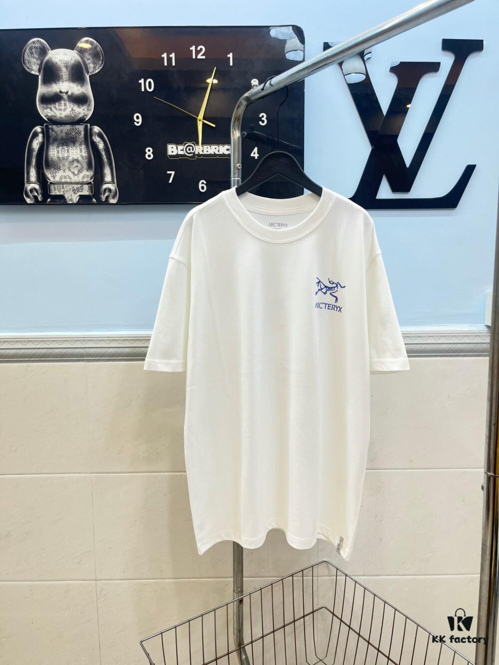 Ayc Teryx Arc'teryx 2025 FW Junior Bird Logo Premium Print Short Sleeve T-Shirt, 280g Pure Cotton Double-Yarn Fabric, Soft and Comfortable Fit, Custom Rib Knit with Matching Dye, Full Trims, Unisex Design, High-Version Comparable