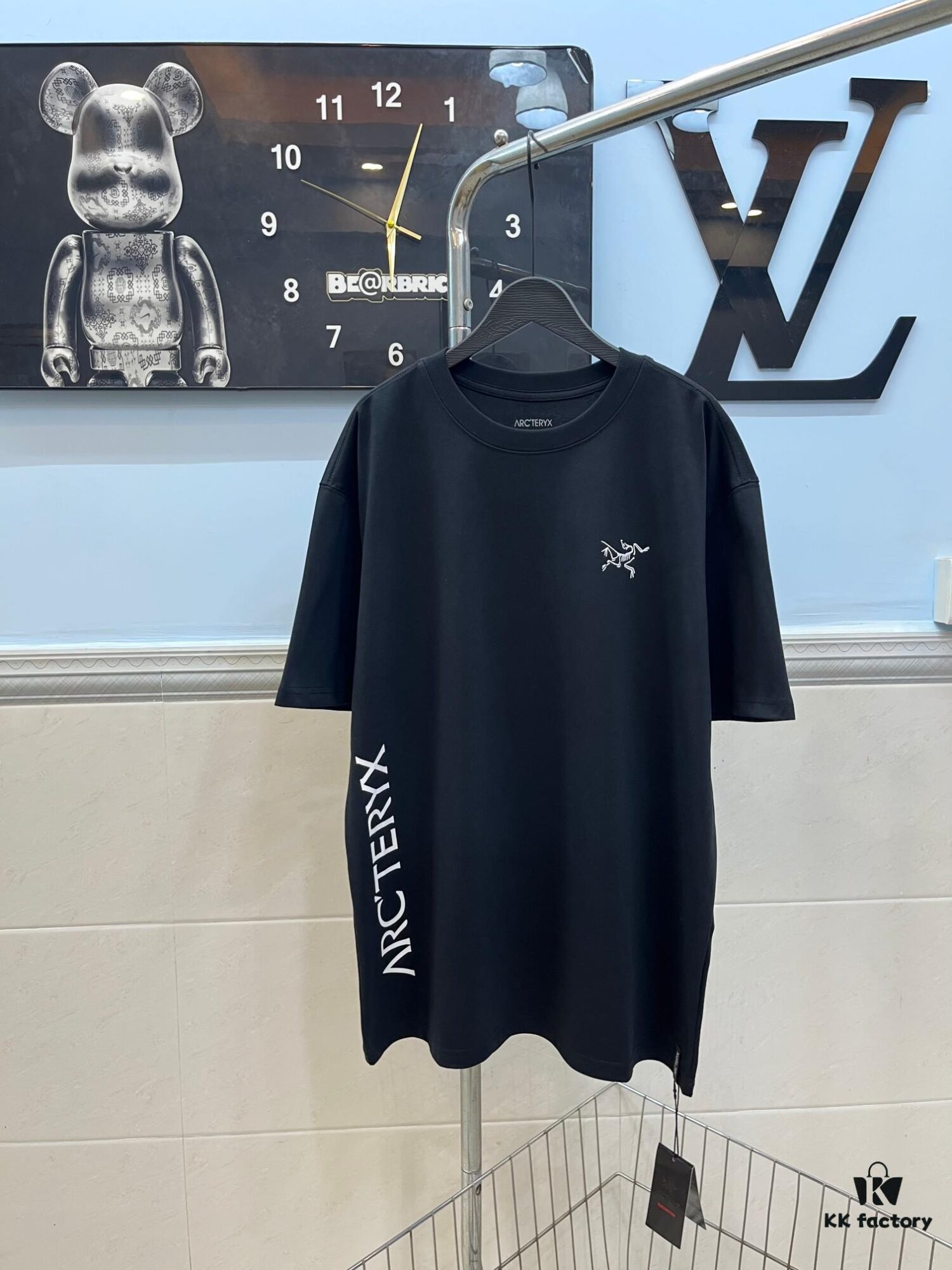 Ayc Teryx Arc'teryx 2025FW Bird Logo Premium Print Short Sleeve T-Shirt, 280g Pure Cotton Double-Yarn Fabric, Soft and Comfortable Wear, Custom Rib Knit Collar with Same-Dye Process, Full Trims, Unisex Design, High Version Comparable