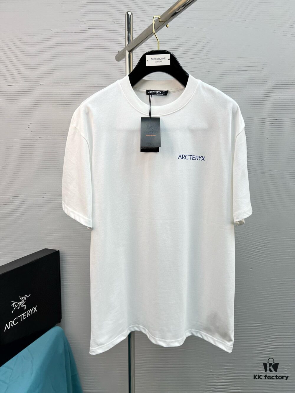 Arc'teryx High-Quality SS25 Screen-Printed T-Shirt, Classic Colorway, Premium 280g Cotton, Bear Series Design