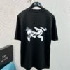 Arc'teryx High-Quality SS25 Screen-Printed T-Shirt, Premium Craftsmanship, Classic Colorway, Fresh and Energetic Youth Style, New Season Bear Series, 280g Pure Cotton Fabric, Soft and Comfortable, Perfect for Spring and Summer with Jeans, Chinos or Shorts