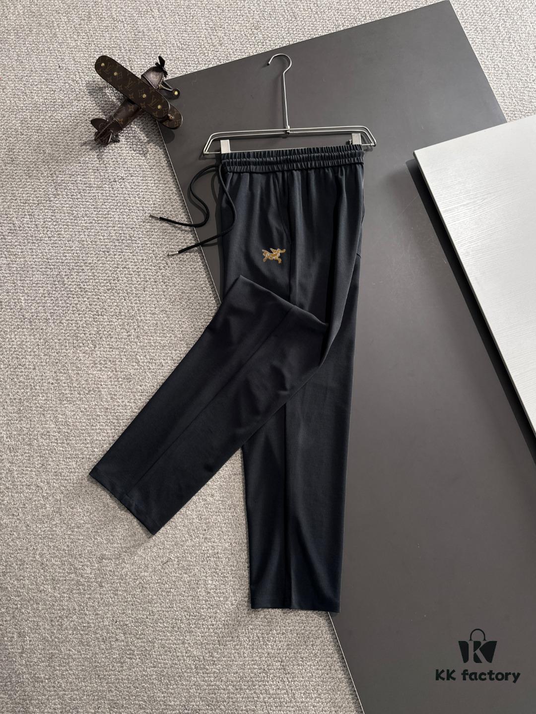 Shizhuniao 2025 Spring and Summer New Elastic Waist Casual Pants, Lightweight Custom Counter Fabric, Highly Breathable and Comfortable, Exquisite Details, Brand Design Concept Reflecting High Quality, Soft and Smooth Hand Feeling, Showcasing a Stylish Casual Cut with Excellent Fit