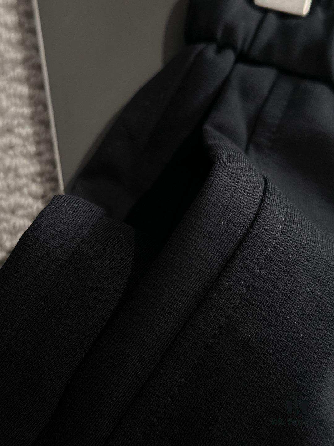 Arc'teryx 2025 Spring/Summer New Casual Drawstring Pants, Lightweight Custom Fabric from Cabinet, Highly Breathable and Comfortable, Exquisite Details, Brand-Oriented Design Concept Reflecting High Quality, Soft and Smooth Touch with Excellent Fit