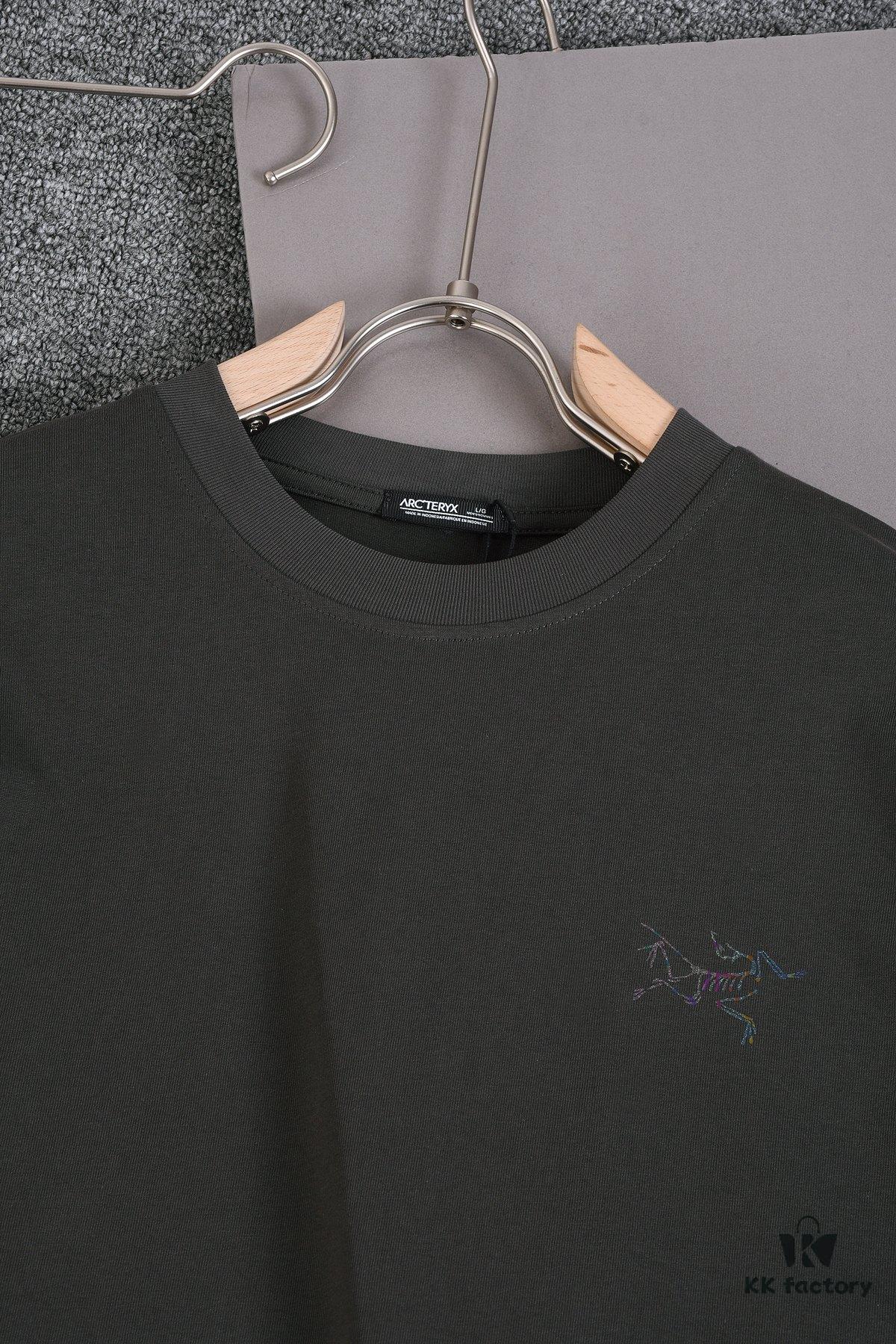 New Arrival 25S Arc'teryx Embossed Logo T-Shirt, Pre-washed Cotton Fabric, Soft and Comfortable, Unisex Loose Fit