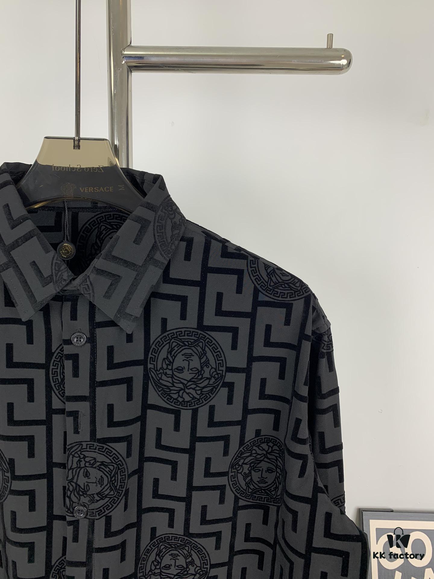 New Versace VERSACE 2024 SS Unisex Flocked Shirt with Logo Buckle, Cotton Satin Fabric with Subtle Stretch