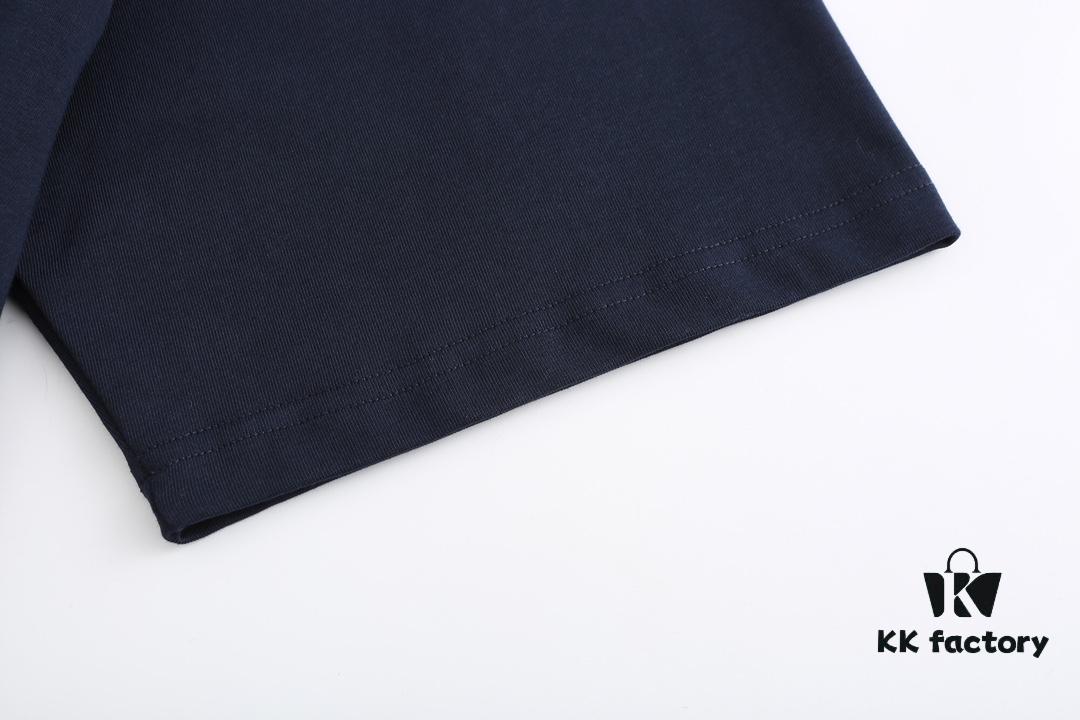 VERSACE 2025 Fall Spring/Summer Collection Medusa Logo Short-Sleeve T-Shirt Premium Quality, Distinctive from Regular Prints, Crafted in 270G 32-Count Double-Yarn Pure Cotton Fabric, Relaxed Fit Unisex Design