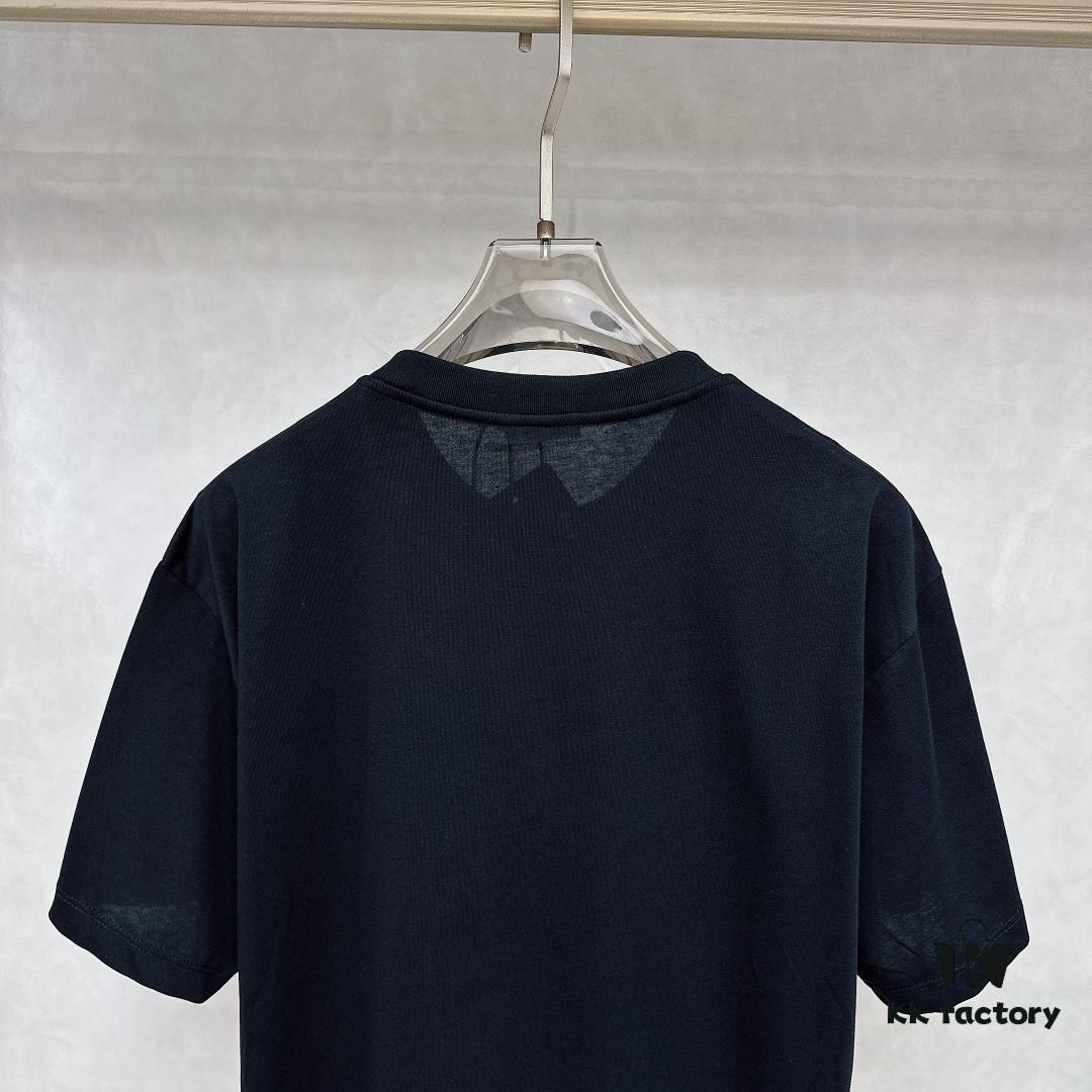 Celine 2025 SS New Arrival Short Sleeve T-Shirt, Stylish and Minimalist Design