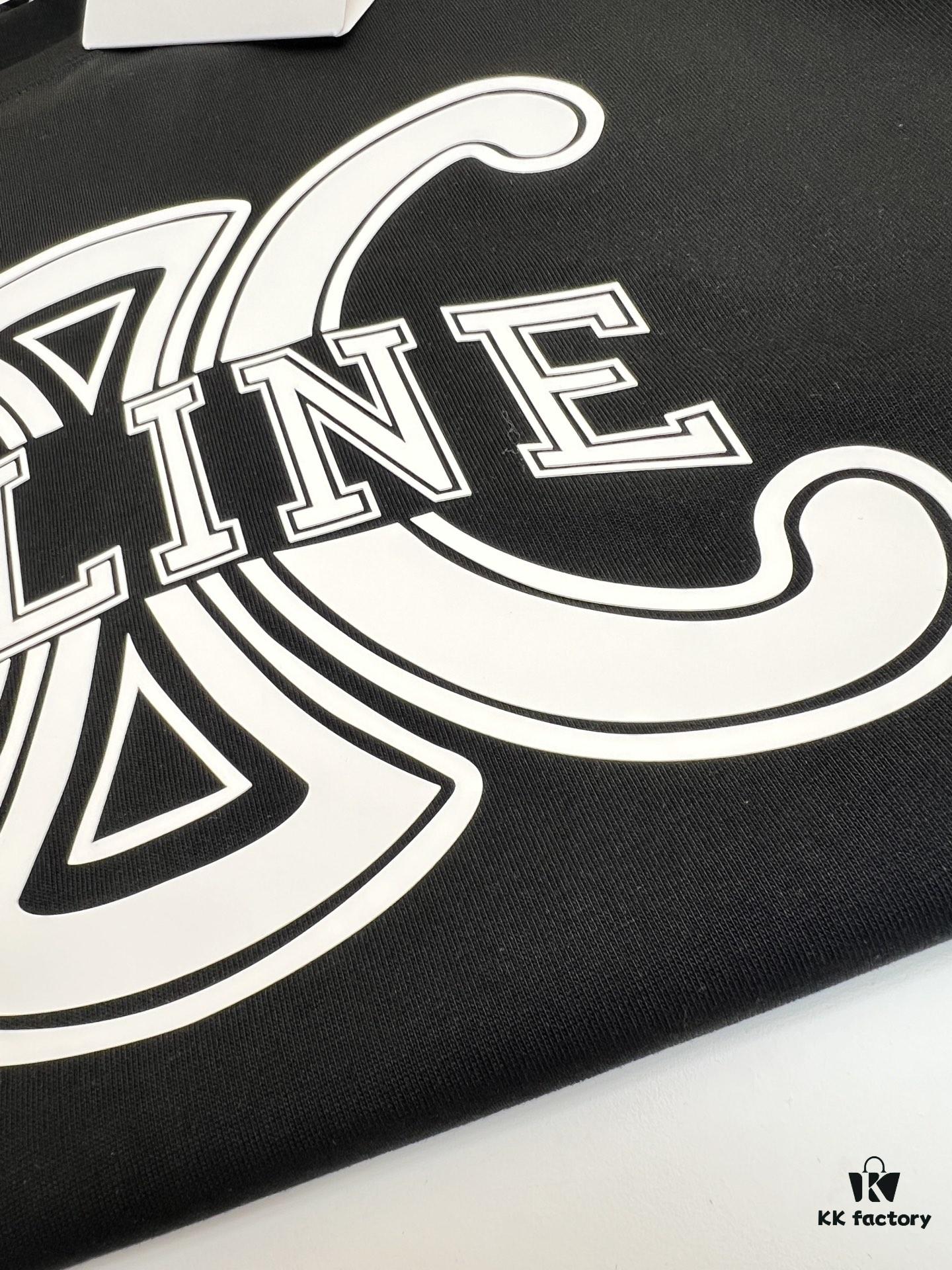 High-Quality CELINE 25SS Classic Color T-Shirt New Arrival! Featuring a youthful and vibrant design from the latest teddy bear collection, crafted with premium heat-transfer printing techniques for strong dimensional color transitions. Made from selected 280g pure cotton fabric—soft, comfortable, and perfect for spring and summer. Pairs effortlessly with jeans, chinos, or shorts, this is a must-have wardrobe staple.