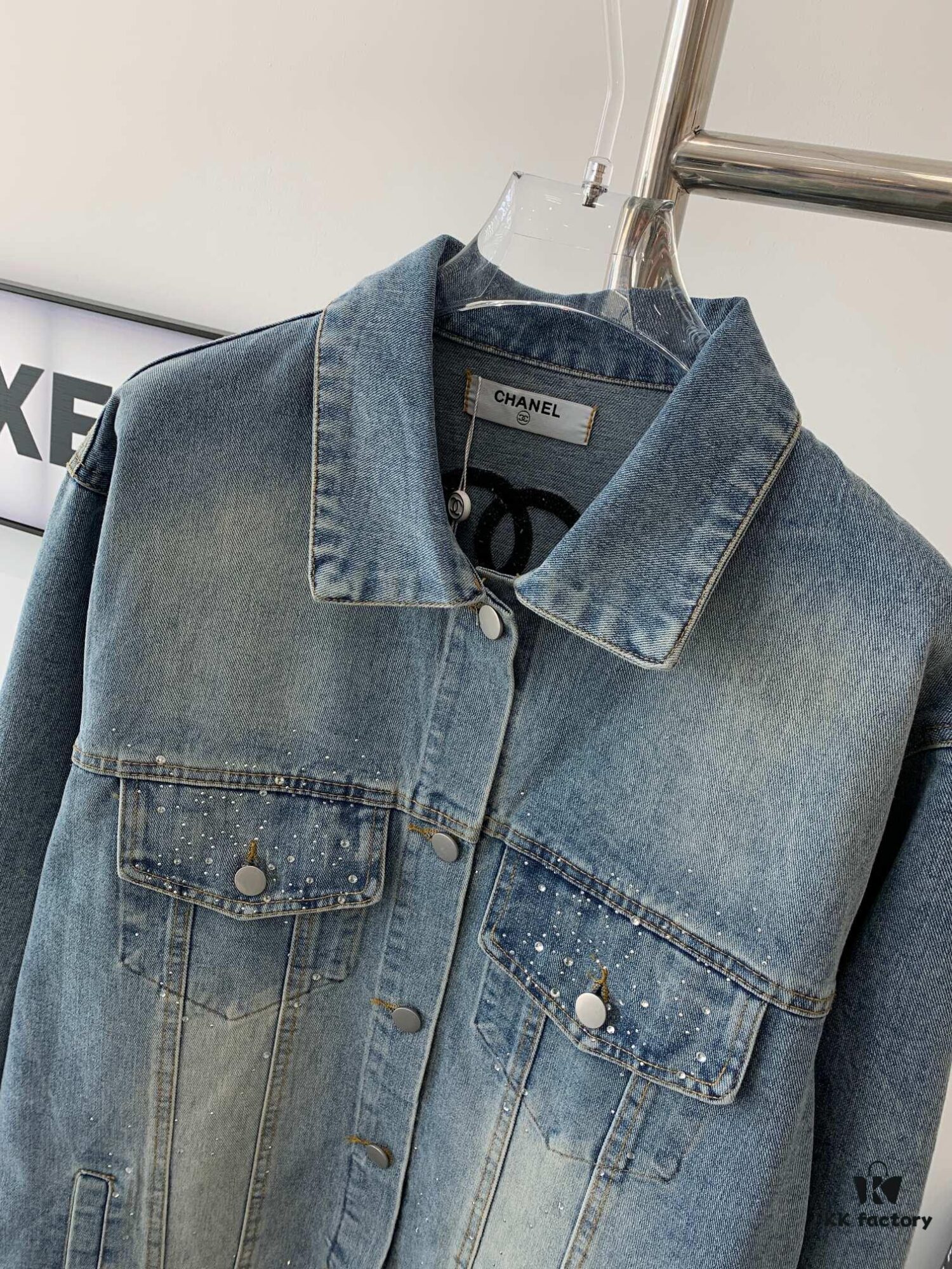 New CHANEL-Inspired FW Star-Studded Rhinestone Embroidered Distressed Denim Jacket for Men and Women