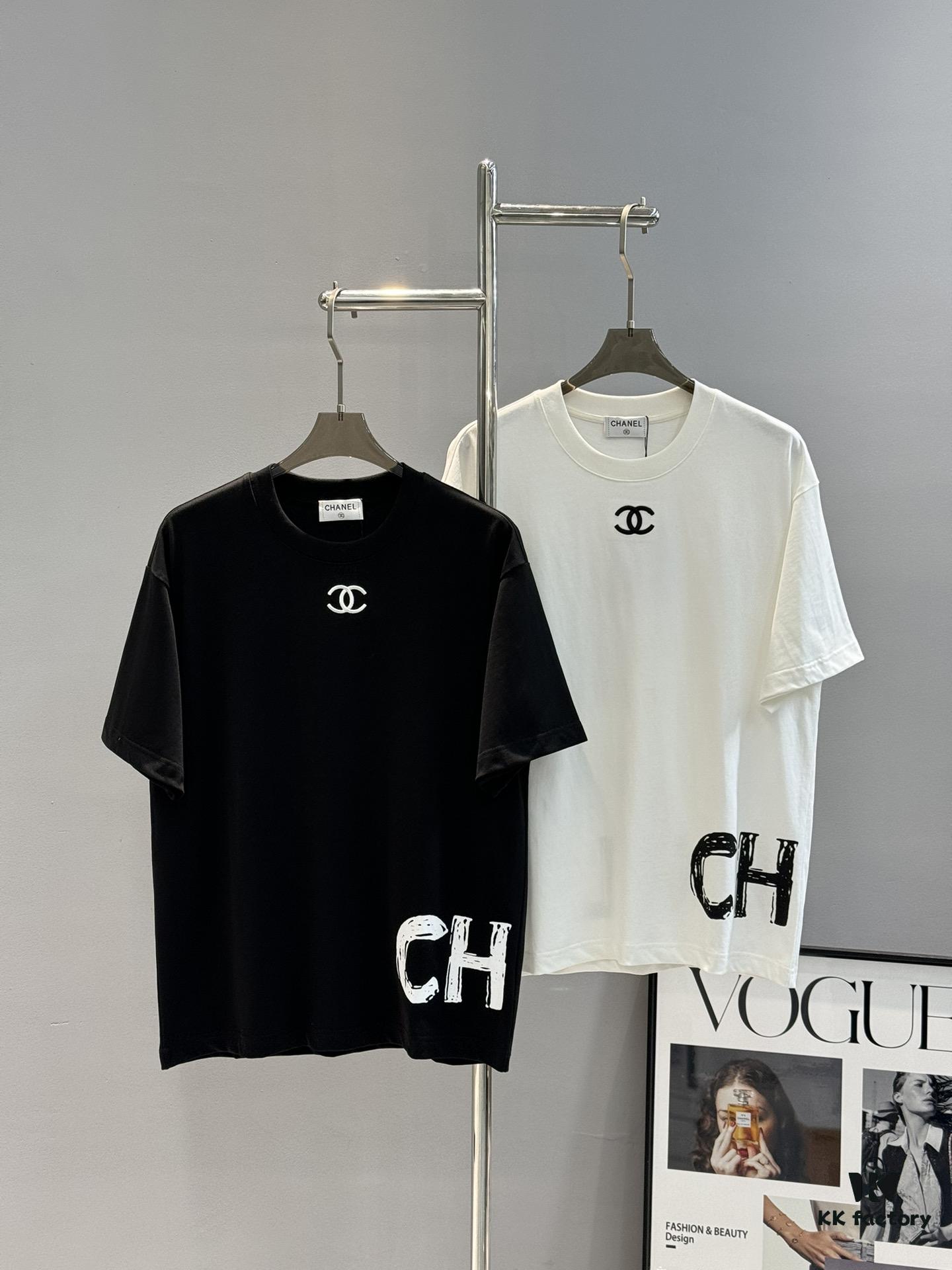 CHANEL 25s New Arrival Designer T-Shirt, Unisex Limited Edition – Classic Embroidery, Premium 280g 40s Double-Yarn Smooth Cotton Fabric, Soft and Comfortable