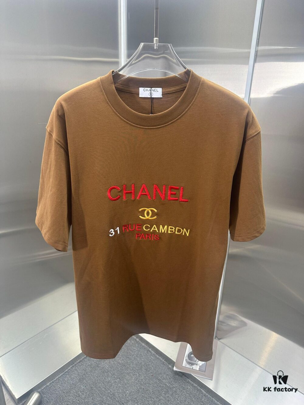 CHANEL Embroidered Short Sleeve T-Shirt (Top-tier Version, Different from Standard Stock) Unisex Design