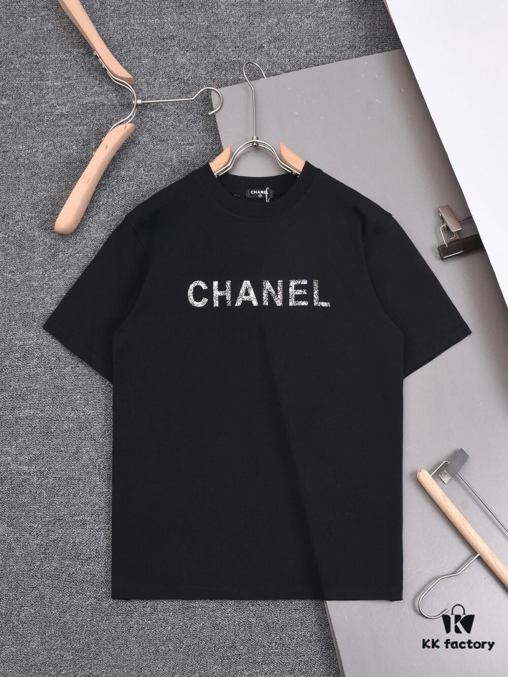 New Arrival 25S Chanel Camellia Letter T-Shirt, Premium Cotton Washed Fabric, Unisex Loose Fit Fashion Style