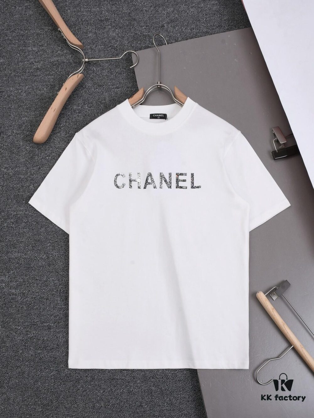 New Arrival 25S Chanel Camellia Letter T-Shirt, Washed Cotton Fabric, Unisex Loose Fit