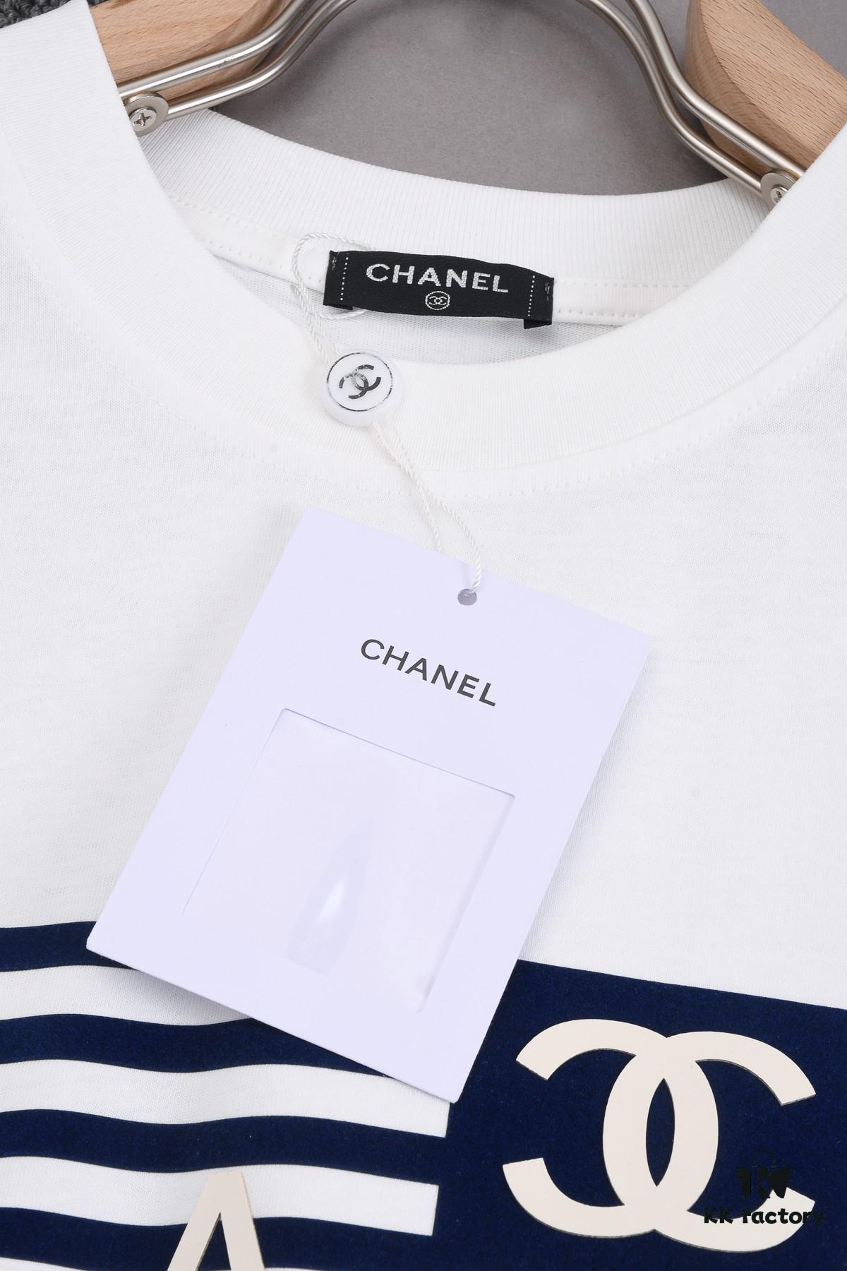 New Arrival 25S Chanel Flocked Pressure Gel T-Shirt, Pre-washed Cotton Fabric, Soft and Skin-friendly, Unisex Loose Fit