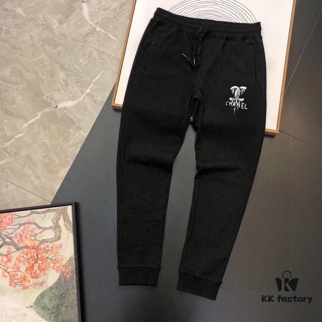 CHANEL (Blessing for the Plus-Size) New 2025 Best-Selling Sweatshirt Set – Official Website Original Version, Premium Roman Cotton 100%, Elegant and Comfortable, Authentic Hardware, Full-Range Sizing