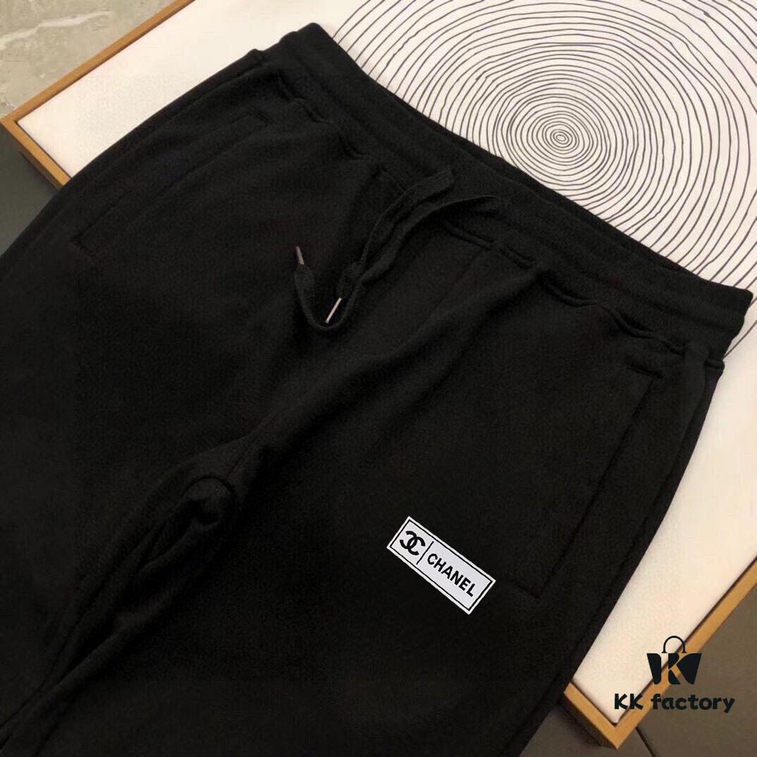 CHANEL (Perfect for Plus-Size) New 2025 Best-Selling Sweatshirt Set – Official Website Original Version, Premium Roman Cotton, Elegant and Comfortable, Full Range of Sizes