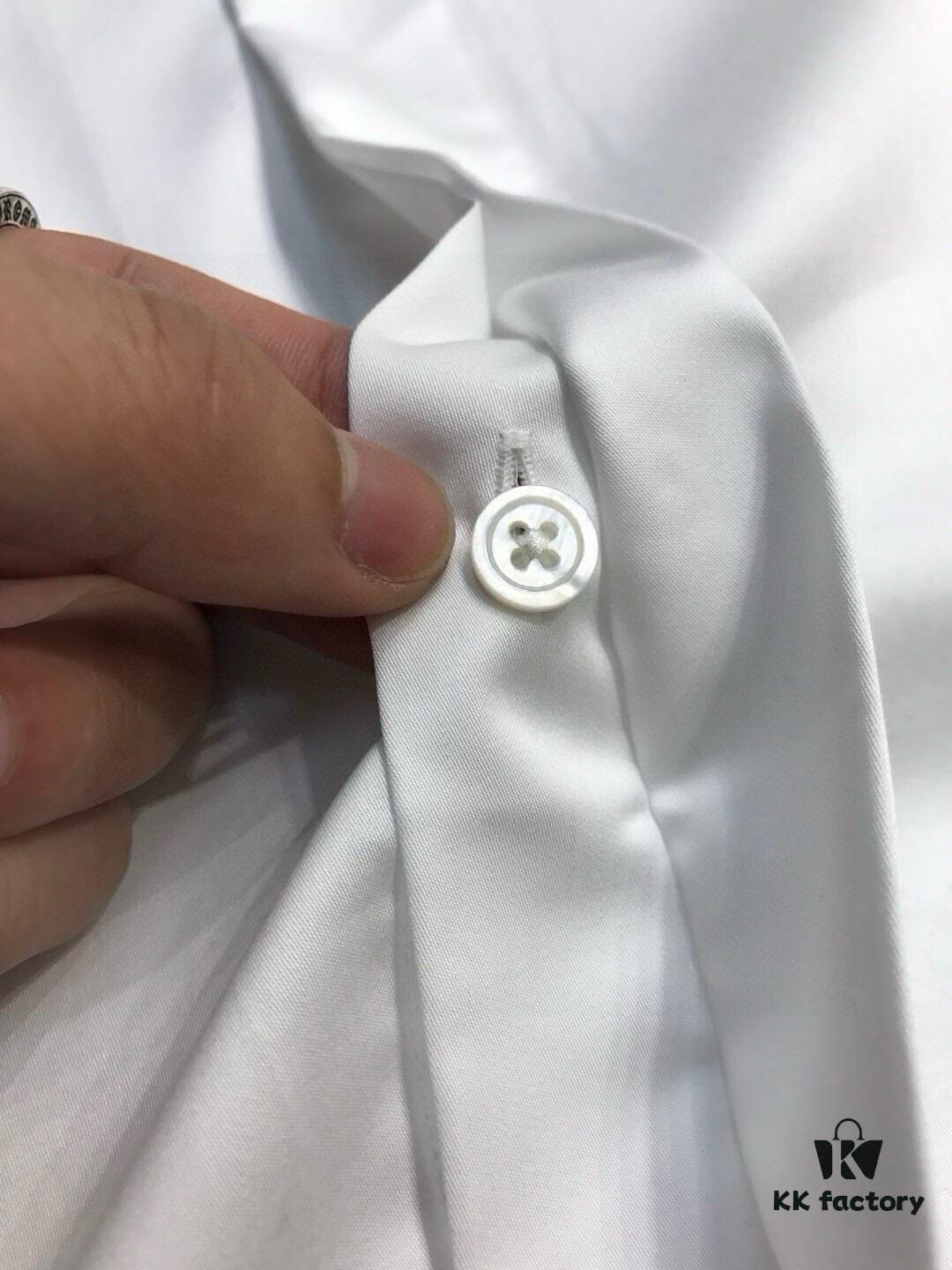 Chanel Men's Long-Sleeve Shirt, Ergonomic Three-Dimensional Cut, Natural Slim Fit, Hidden Placket Design, Premium Cotton Bamboo Fiber Fabric, Exquisite Craftsmanship, Elegant and Fashion-Forward