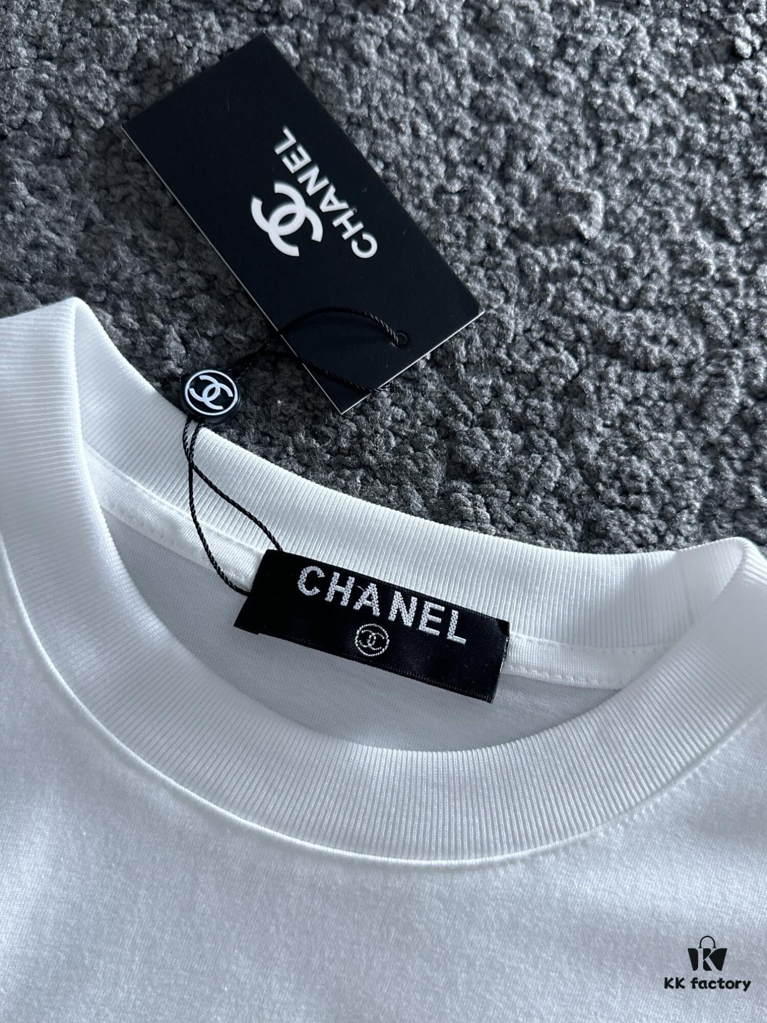 Chanel 2025 Latest Print Short-Sleeve T-Shirt, High-Quality Cabinet Original Order, Top-Tier Craftsmanship with Imported Fabric