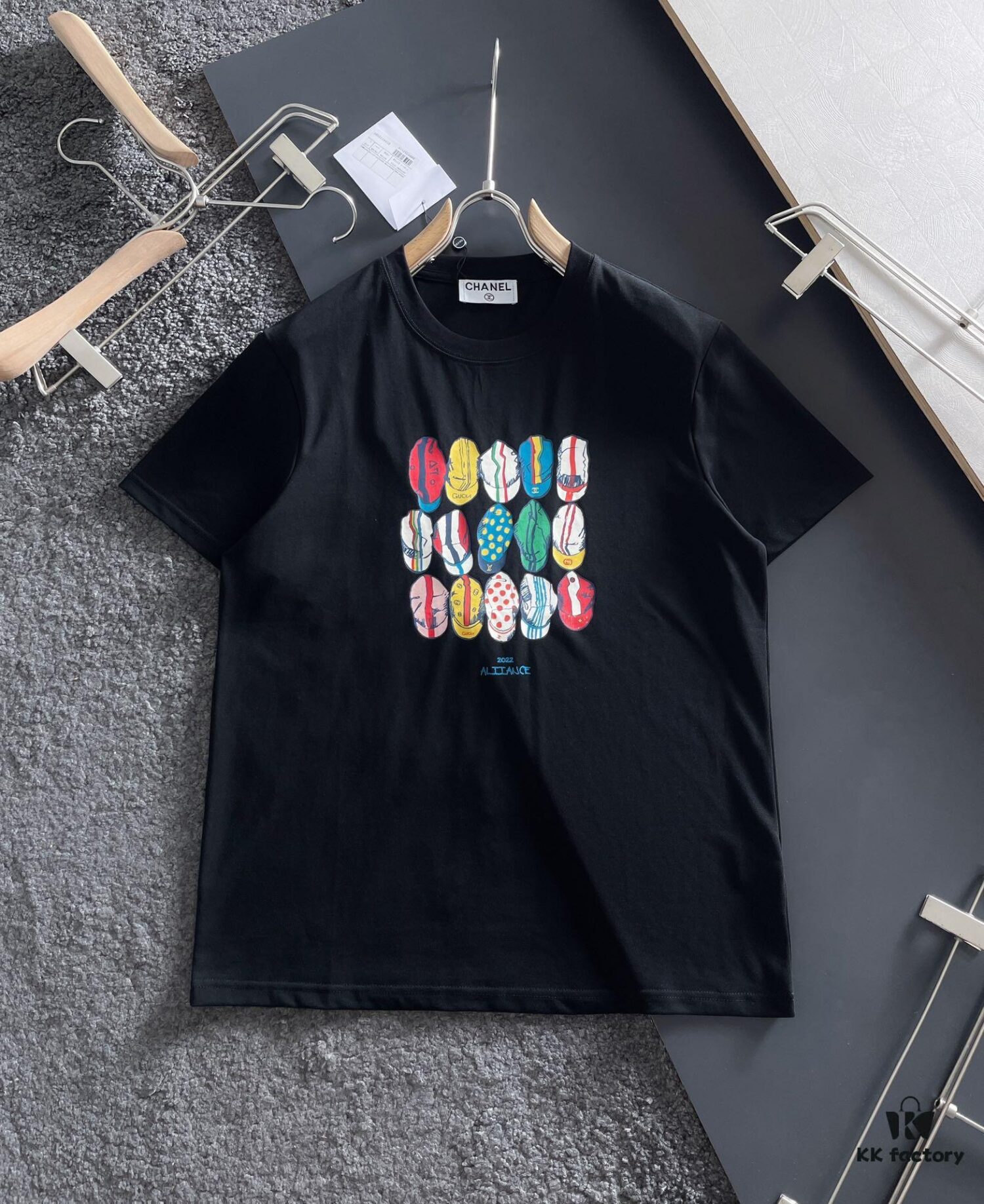 Chanel 2025 Latest Print Short Sleeve T-Shirt, High-Quality Boutique Original Order, Premium Imported Fabric with Exquisite Collar and Double-Stitched Craftsmanship