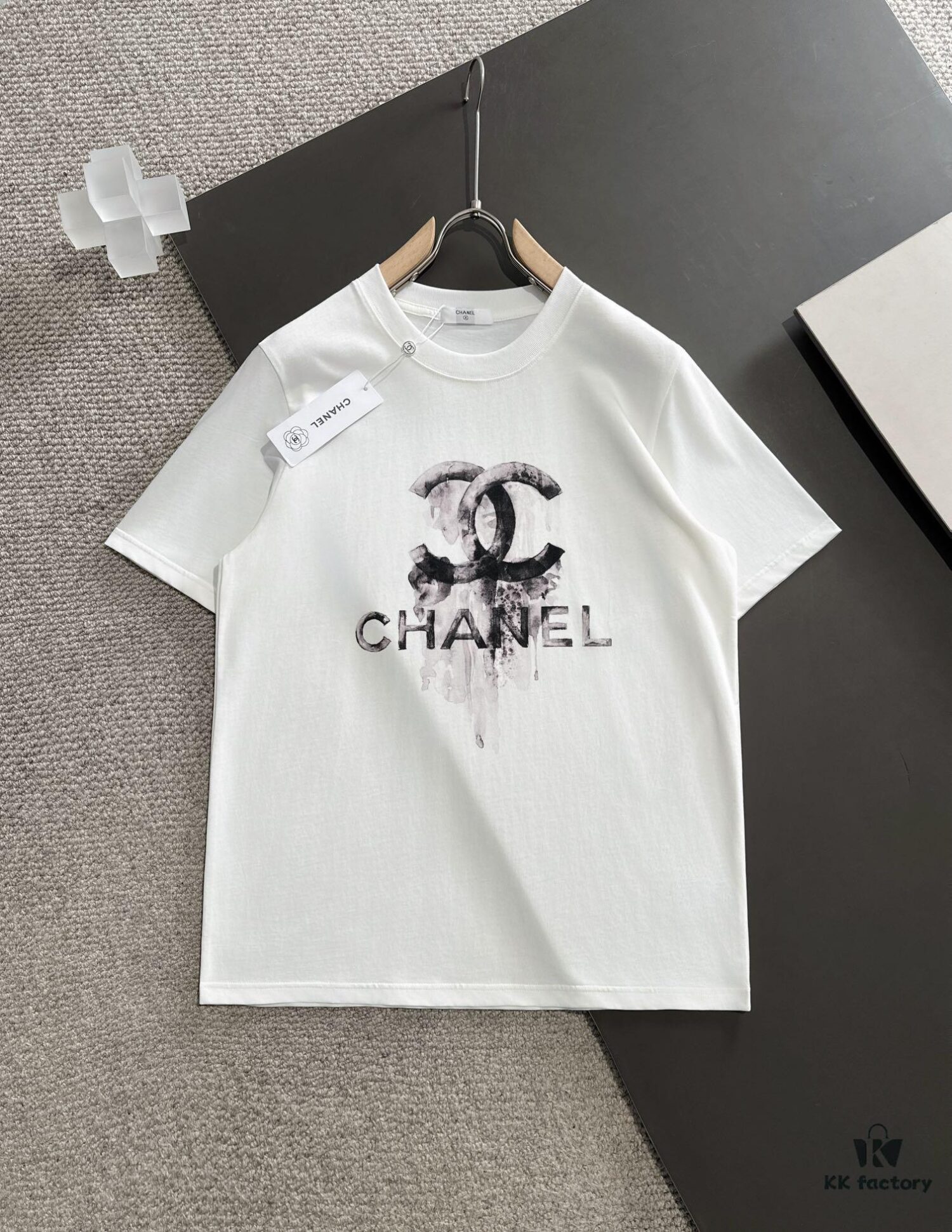 Chanel 2025 Latest Print Short Sleeve T-Shirt, High-Quality Cabinet Original Order, Top-Tier Craftsmanship with Imported Fabric