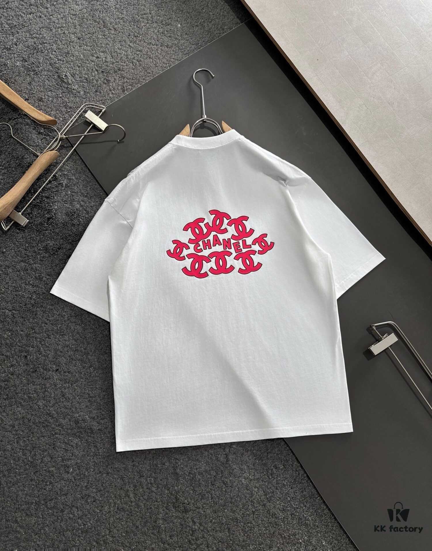 CHANEL Summer New Arrival Round Neck Short Sleeve T-Shirt