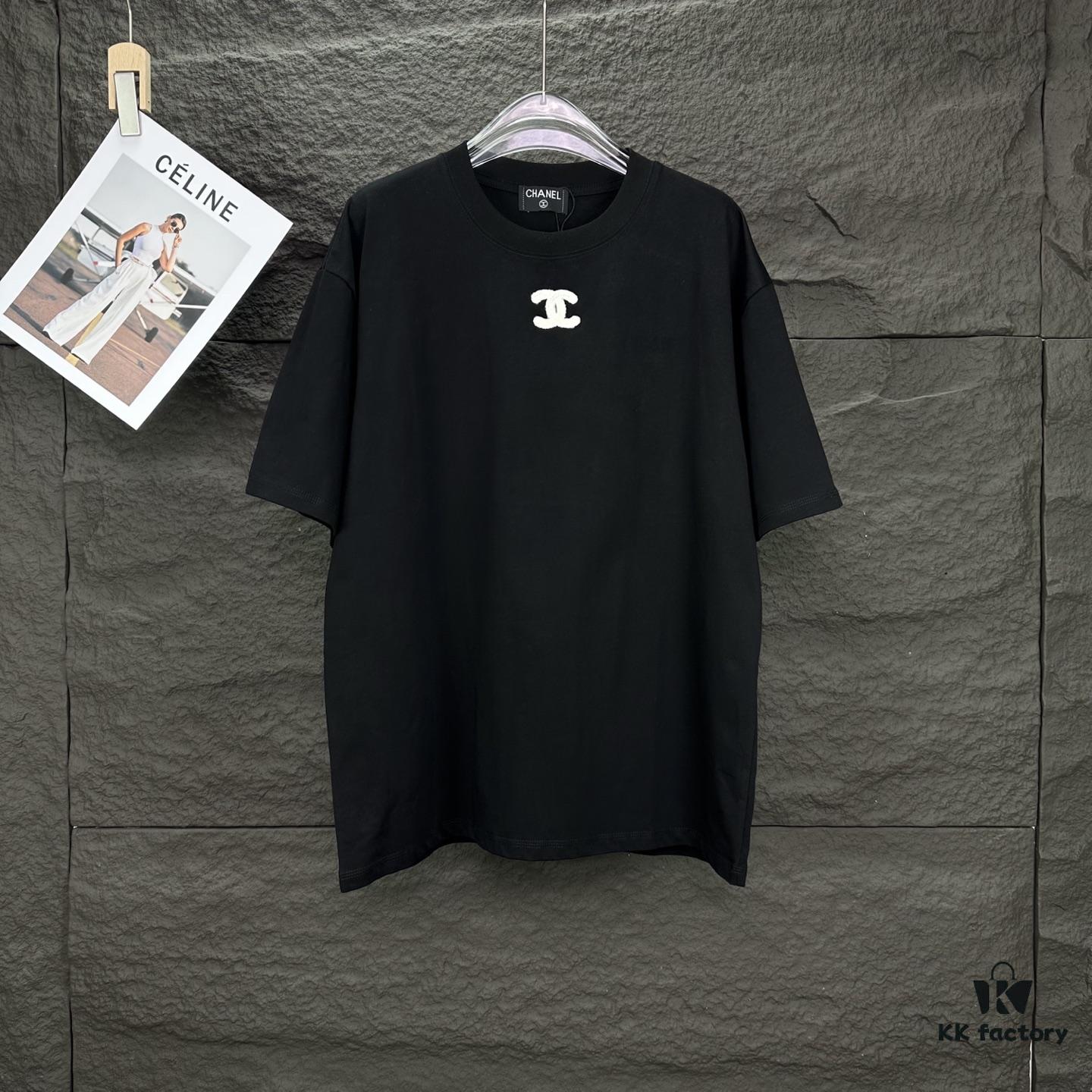 Chanel 2025 New Arrival Patch Embroidery Logo Couple T-Shirt