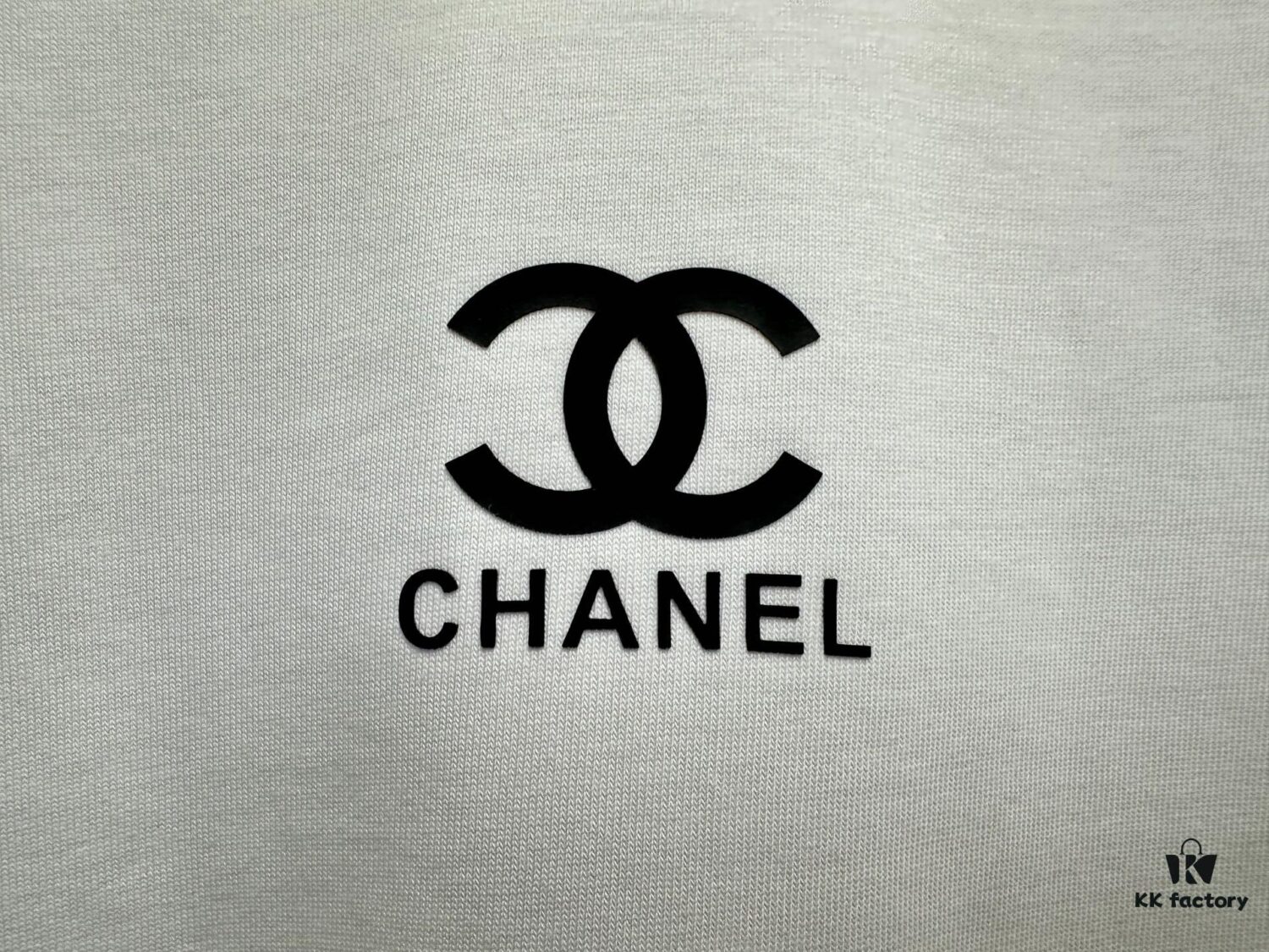 CHANEL 25SS Logo Unisex Short Sleeve T-Shirt