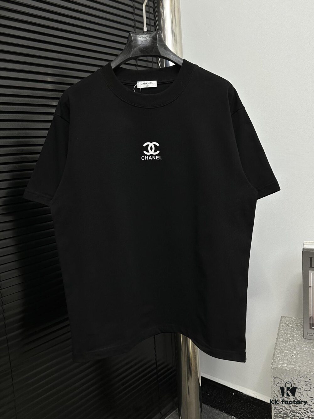 CHANEL 25SS Logo Unisex Short Sleeve T-Shirt