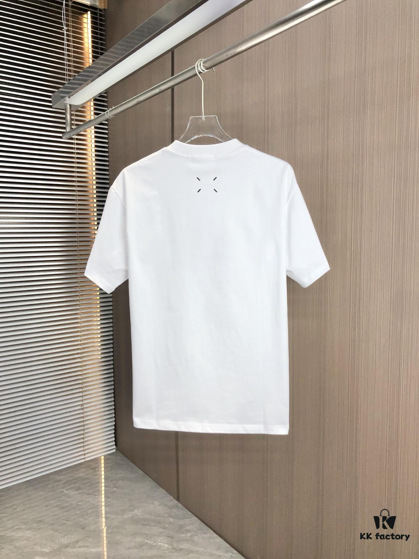 MM6 Maison Margiela 2025 Spring/Summer New Arrival Round Neck Short Sleeve T-Shirt with Dot Print and Debossed Lettering Craftsmanship, Premium 320g Double-Yarn Combed Cotton Fabric, Slightly Loose Unisex Fit