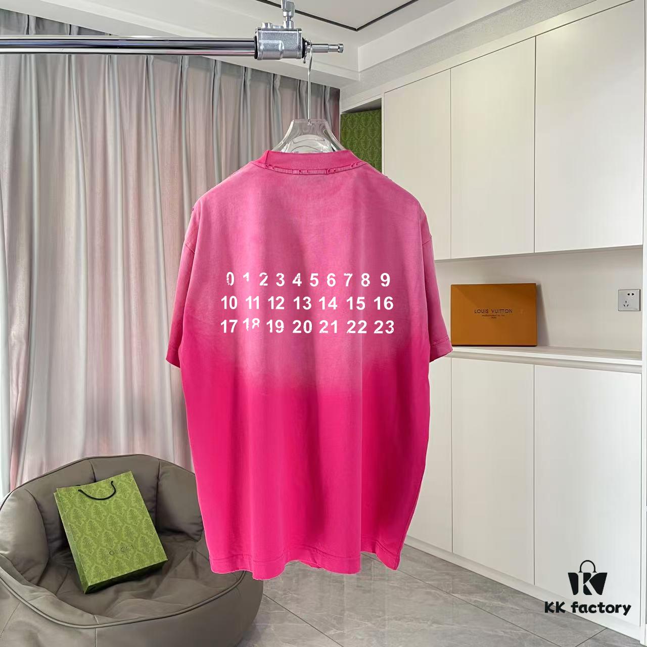 MM6 Maison Margiela 2025 Summer New Arrival Distressed Gradient Worn Vintage Logo Print Custom 320g Fabric Short Sleeve T-Shirt Unisex