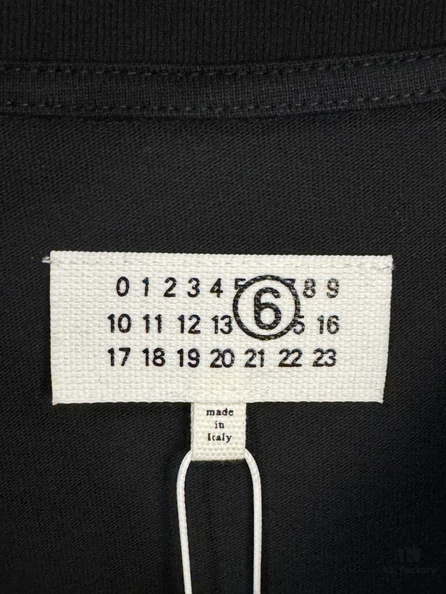 High-End Maison Margiela 2025 Limited Edition Snake Year Cracked Letter Number Short Sleeve T-Shirt