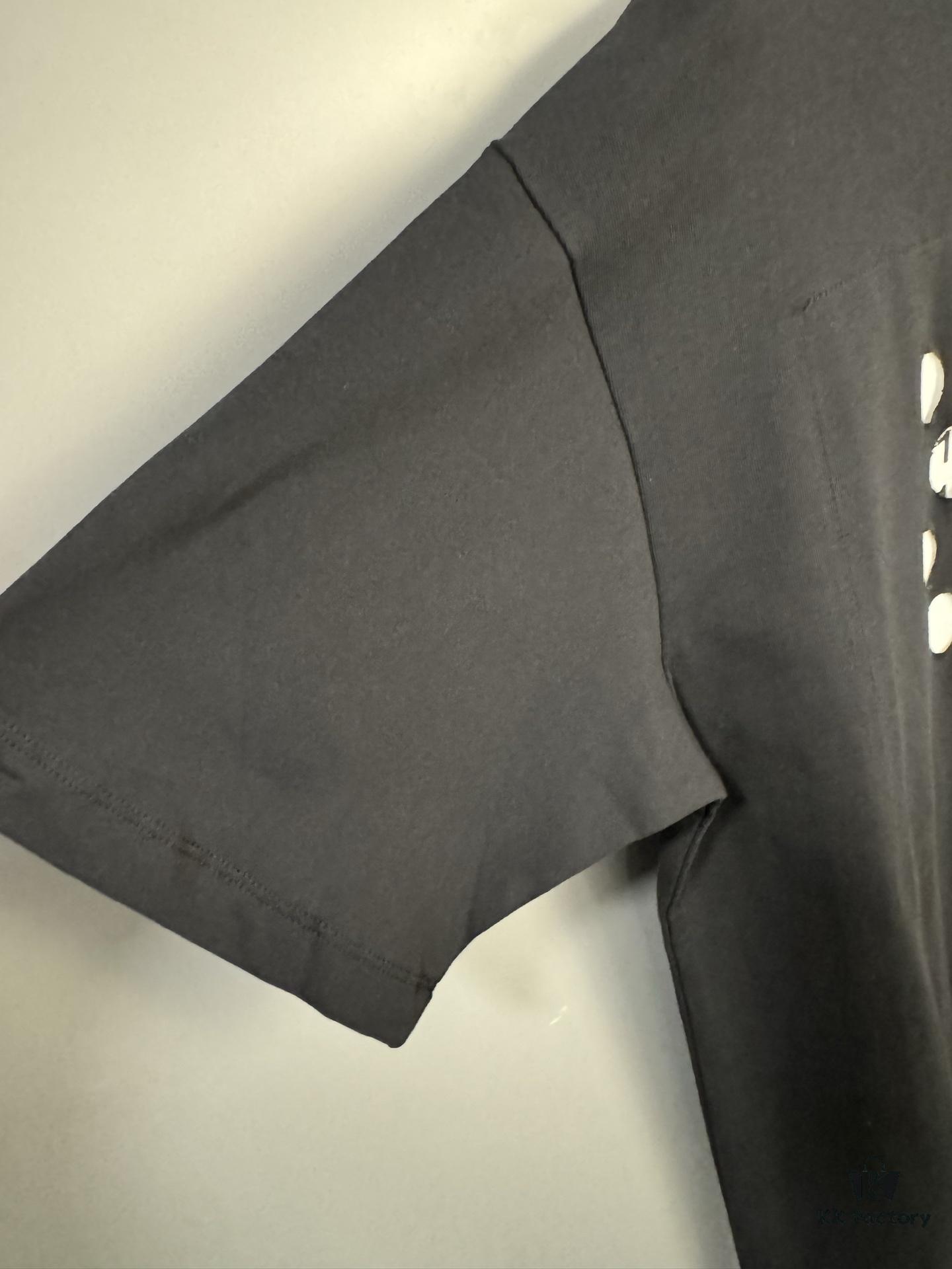 High-End Maison Margiela Cut-Out Short Sleeve T-Shirt