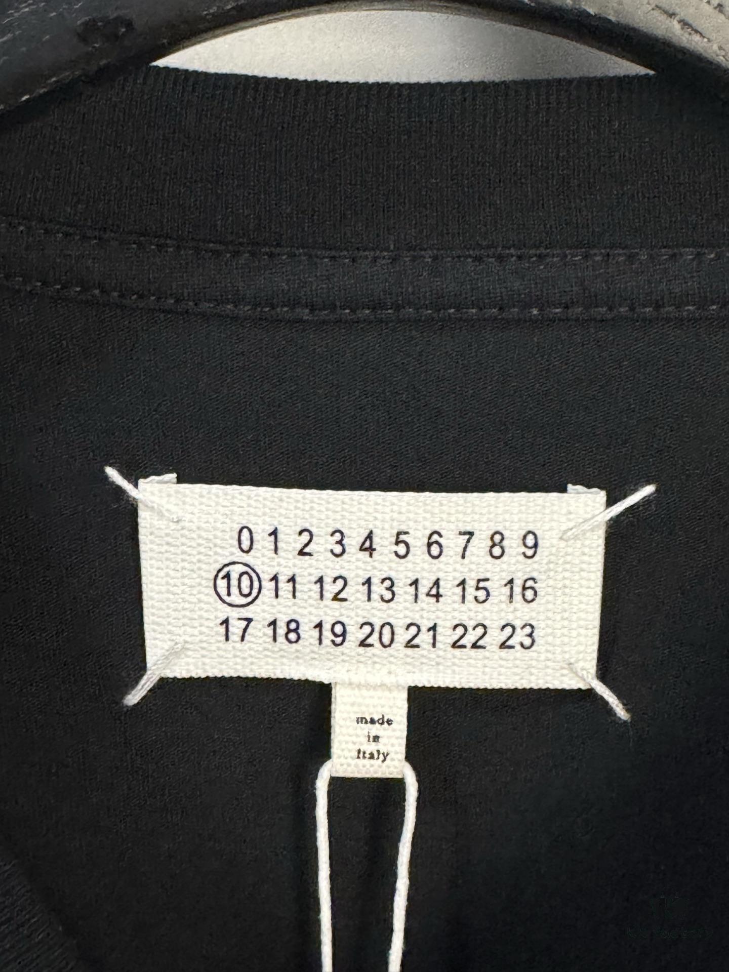 High-End Maison Margiela 2024 Valentine's Day Limited Edition Short Sleeve T-Shirt