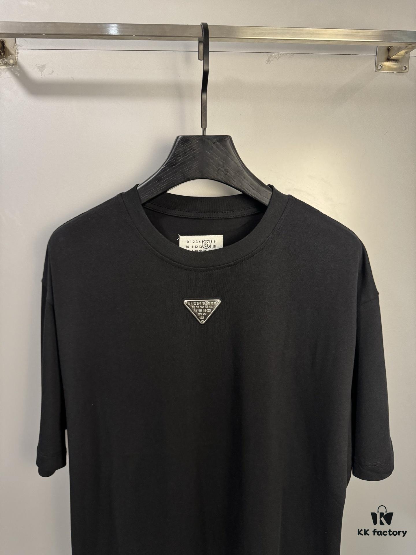 High-End Maison Margiela 2024 Triangular Calendar Numeric Short-Sleeve T-Shirt