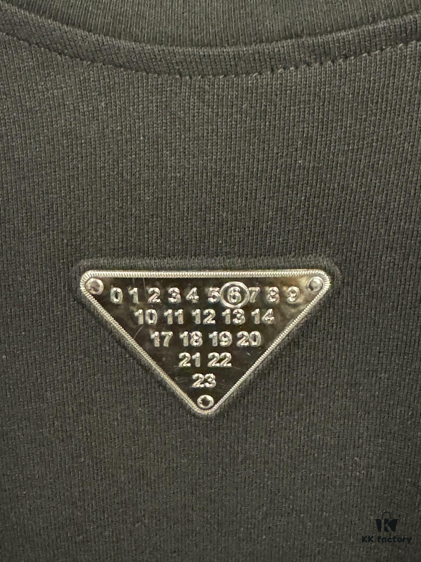 High-End Maison Margiela 2024 Triangular Calendar Numeric Short-Sleeve T-Shirt