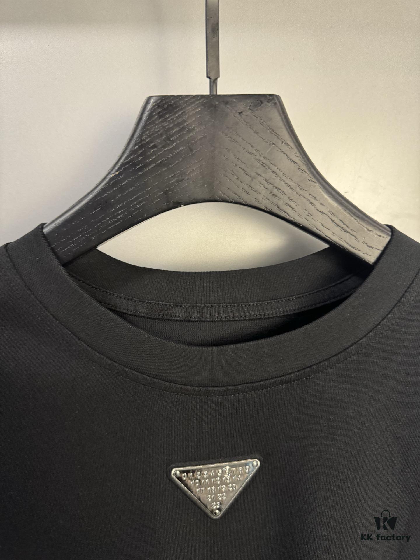 High-End Maison Margiela 2024 Triangular Calendar Numeric Short-Sleeve T-Shirt