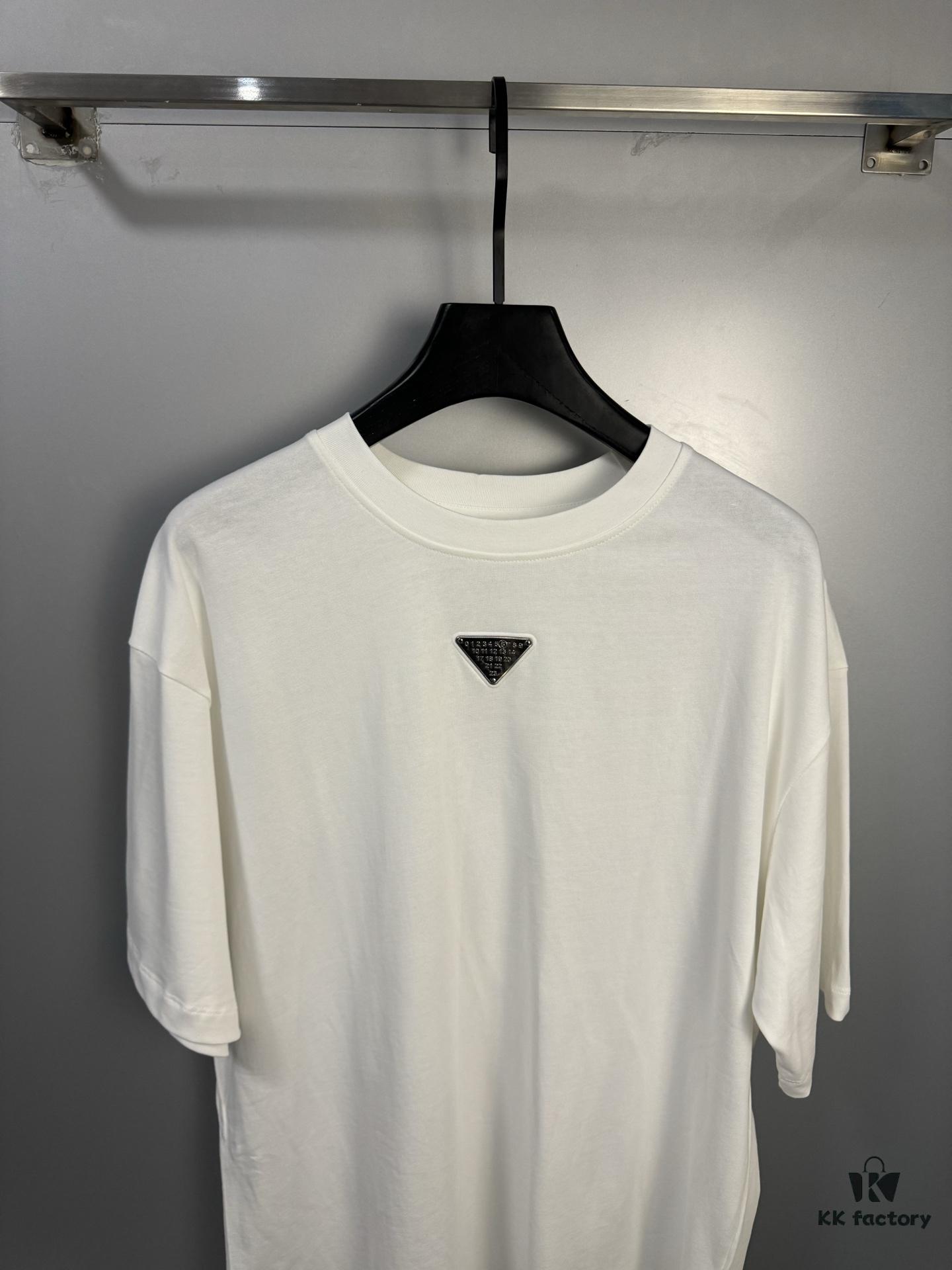 High-End Maison Margiela 2024 Triangle Logo Numeric Graphic T-Shirt