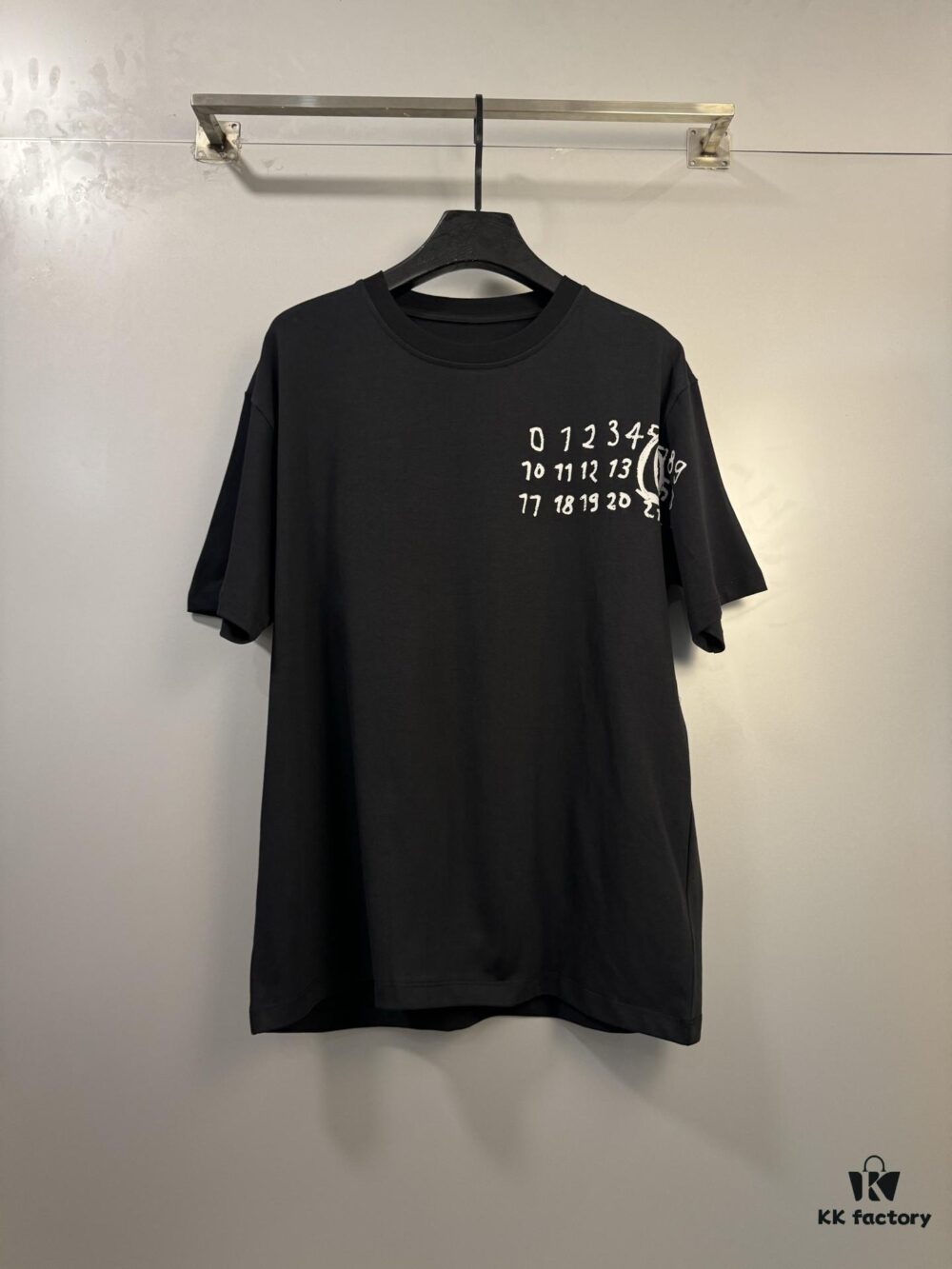 High-End Maison Margiela 24FW Cursive Letter Patchwork Short Sleeve T-Shirt