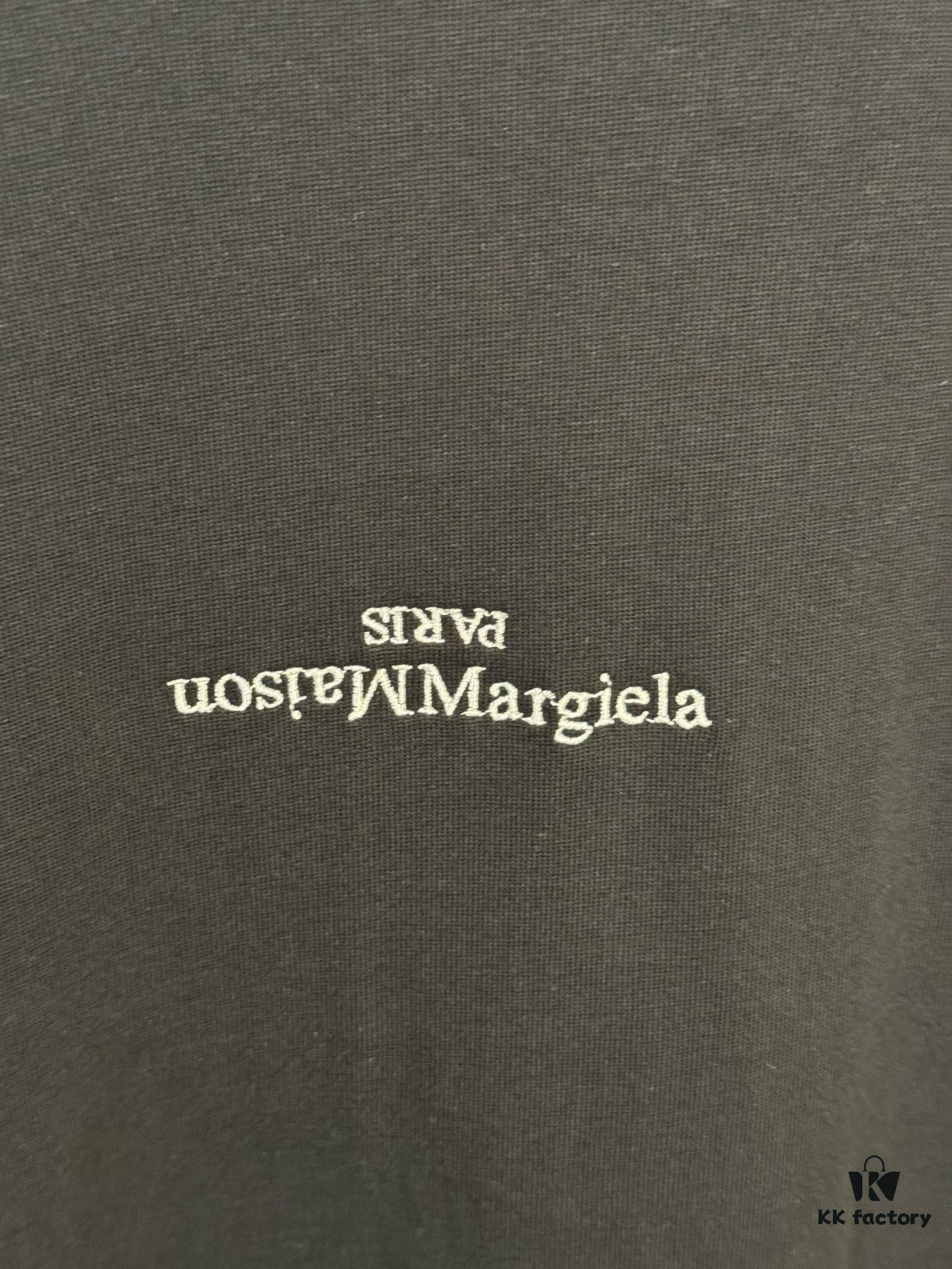 High-End Maison Margiela 2024 Inverted Logo Embroidered Short Sleeve T-Shirt