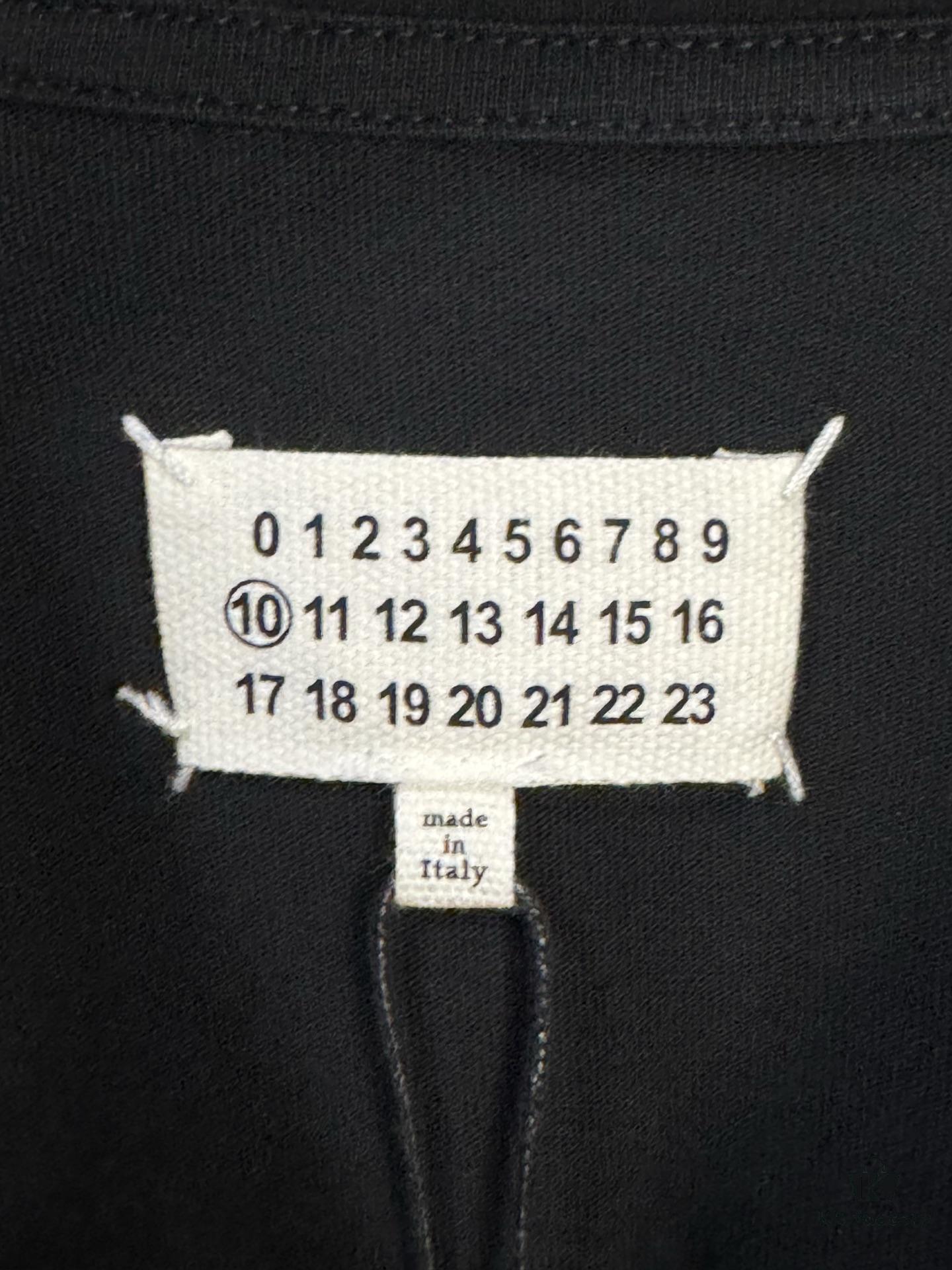 High-End Maison Margiela 2024 Four-Corner Numeric Front and Back Short Sleeve T-Shirt