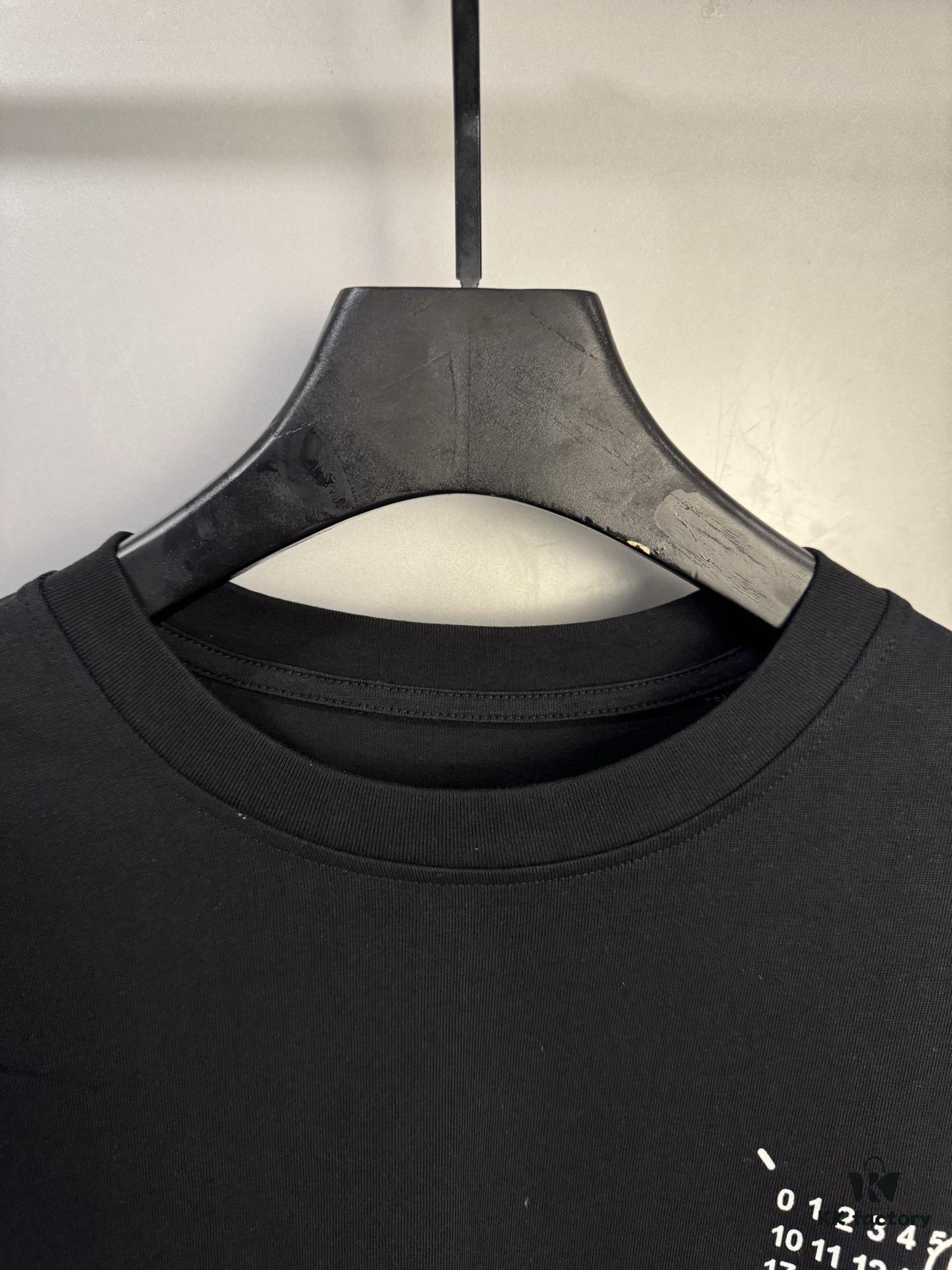 High-End Maison Margiela 2024 Four-Corner Numeric Front and Back Short Sleeve T-Shirt