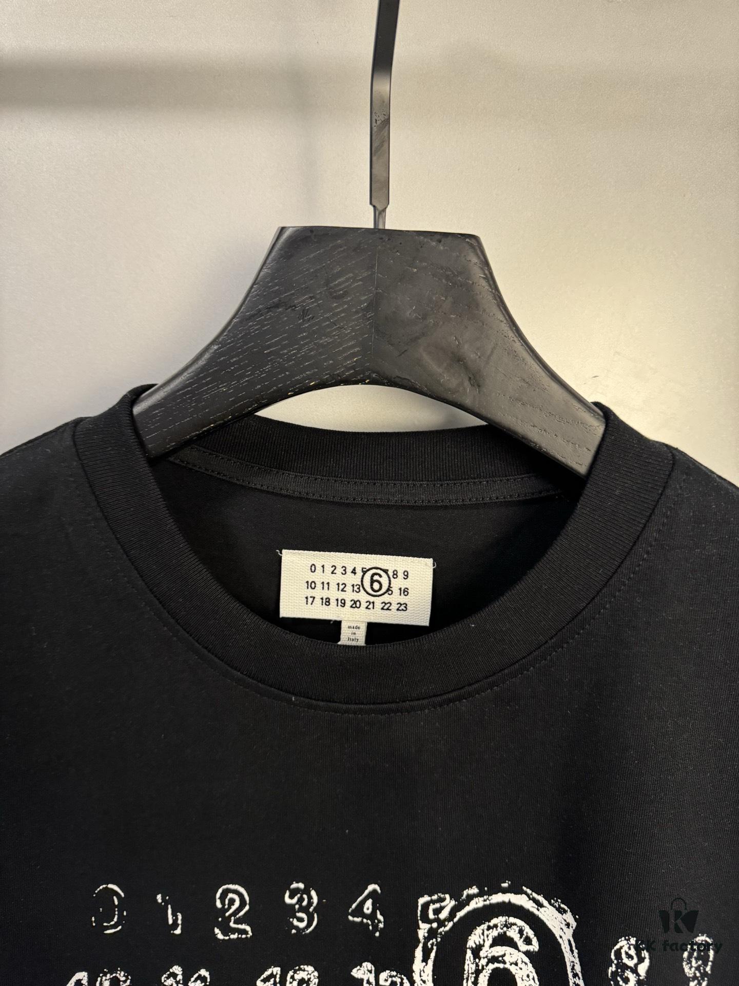 High-End Maison Margiela Embroidered Chest and Back Calendar Loop 6 Short Sleeve T-Shirt