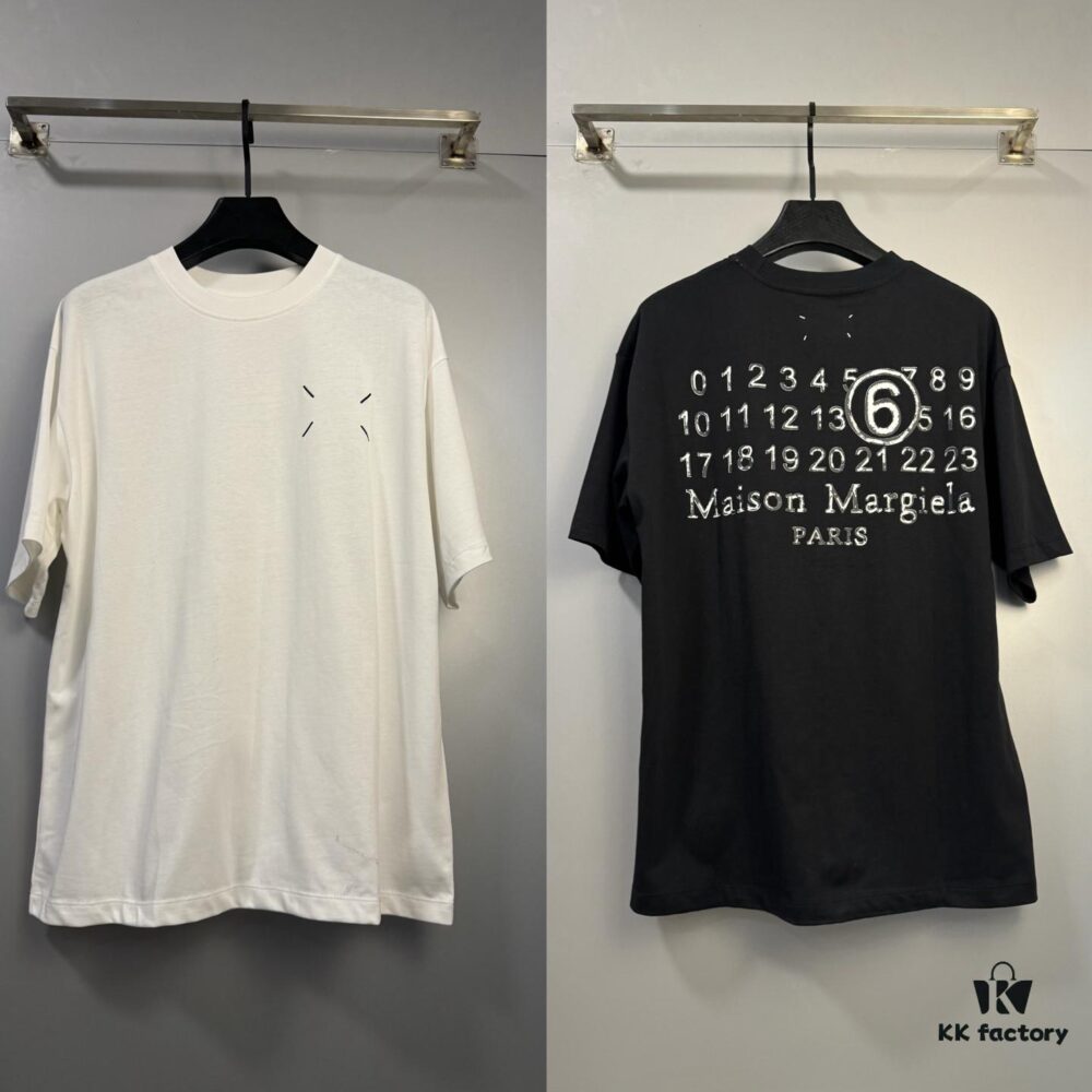 High-End Maison Margiela Embroidered Chest and Back Calendar Loop 6 Short Sleeve T-Shirt